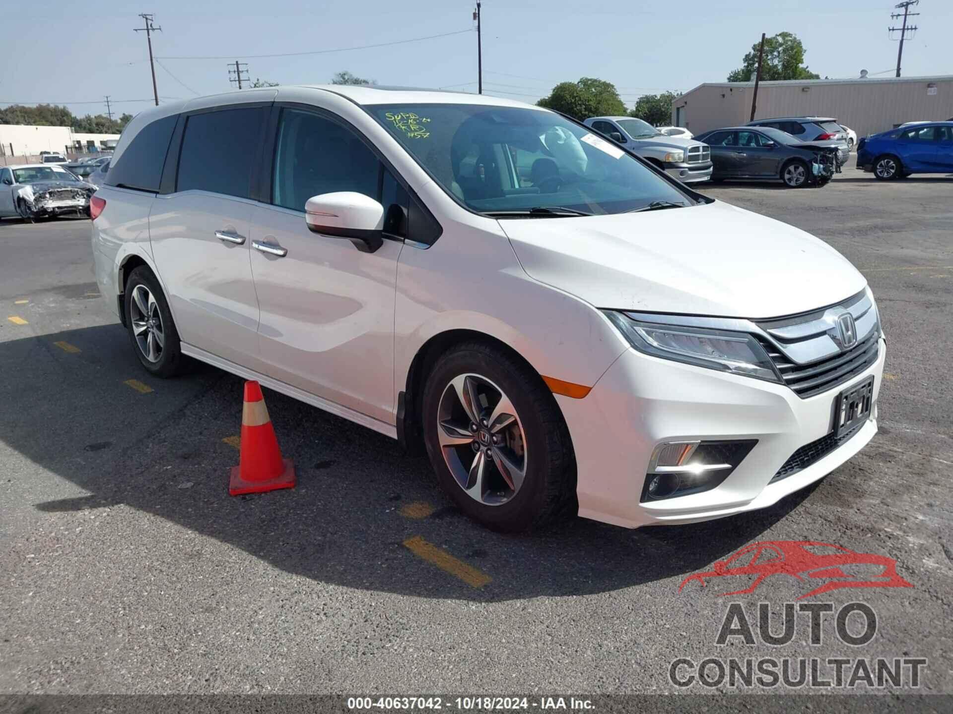 HONDA ODYSSEY 2018 - 5FNRL6H81JB103698