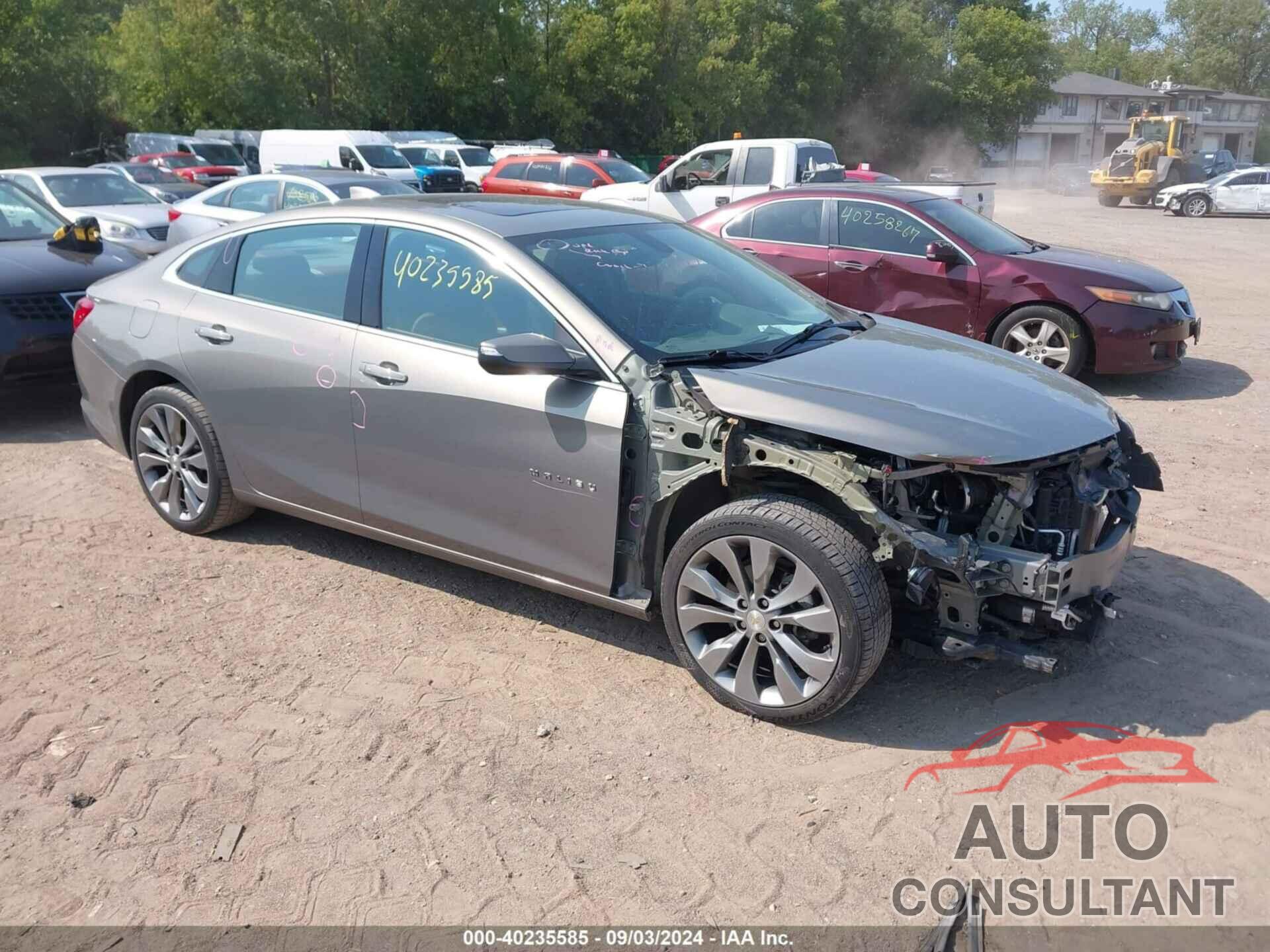 CHEVROLET MALIBU 2018 - 1G1ZE5SX1JF136774