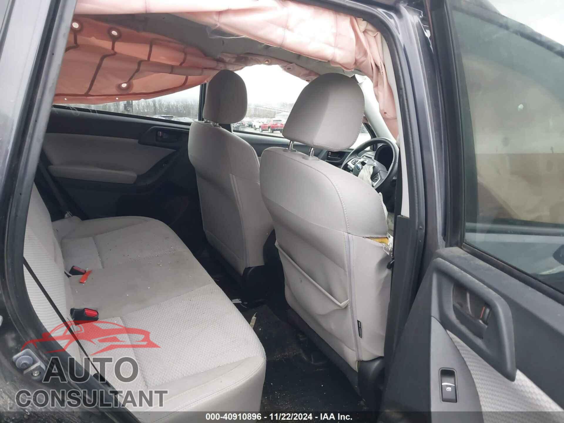 SUBARU FORESTER 2017 - JF2SJAEC2HH406603