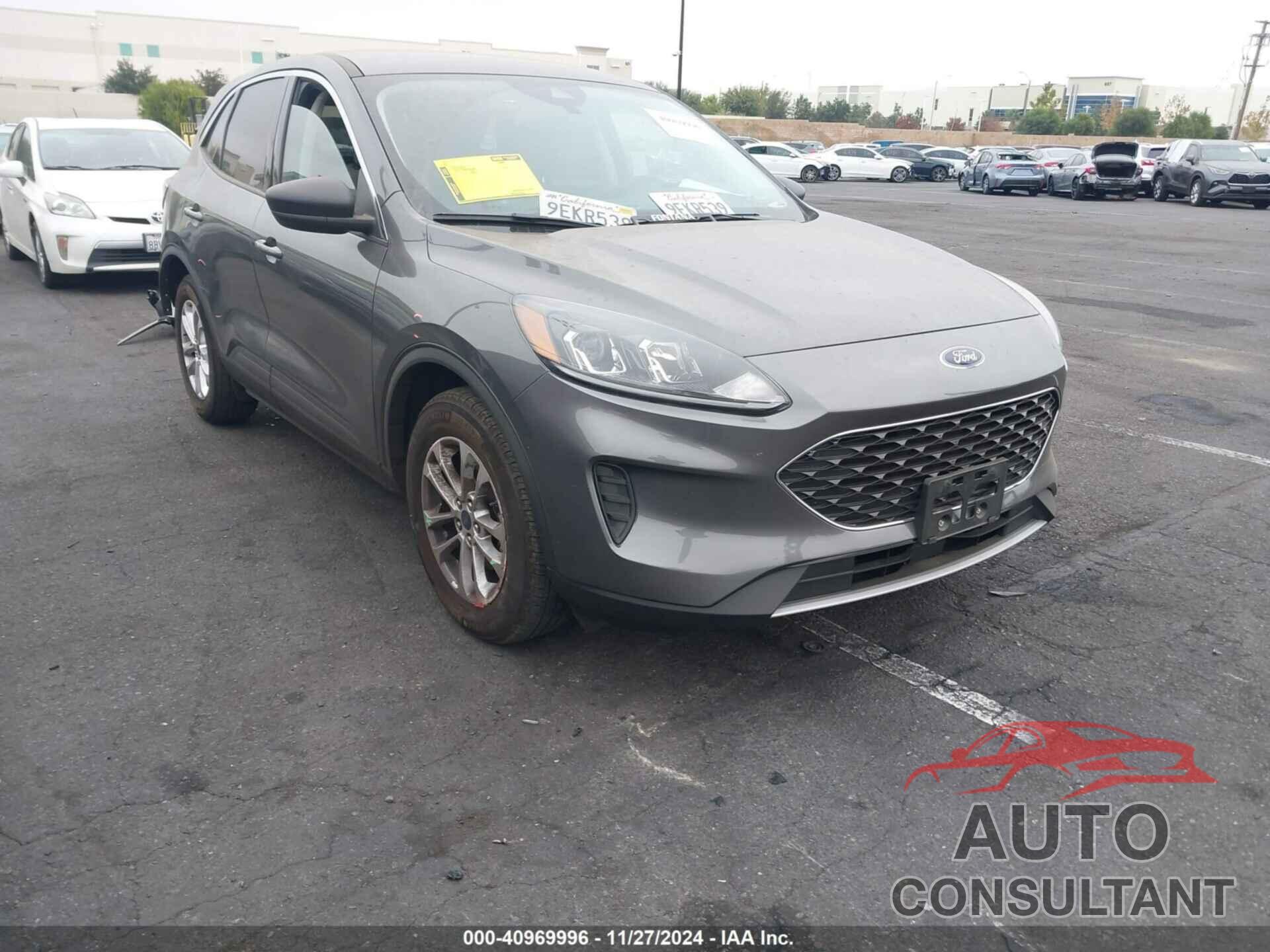 FORD ESCAPE 2022 - 1FMCU0G61NUB84002