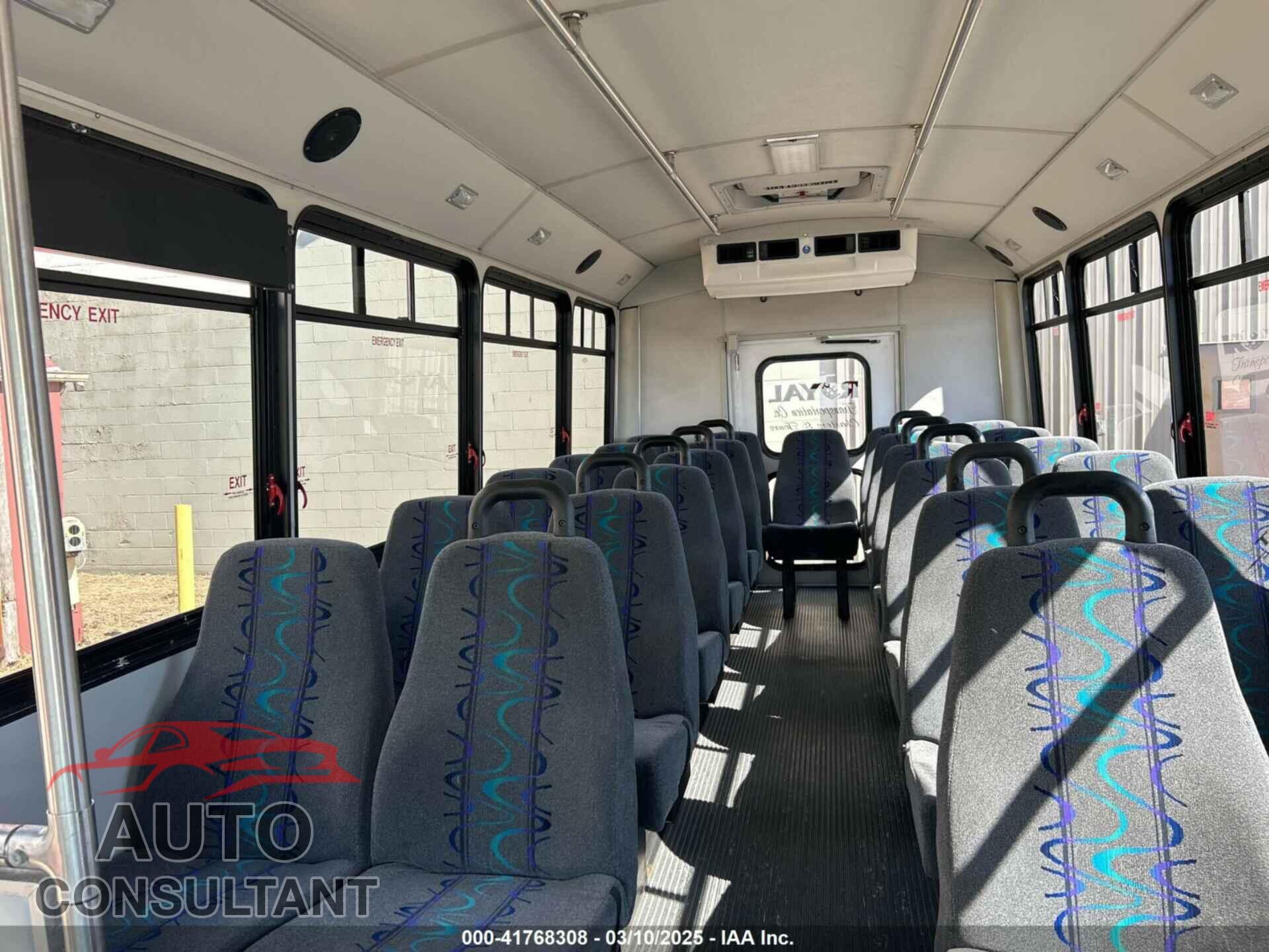 FORD E-450 CUTAWAY 2013 - 1FDFE4FS9DDB21793
