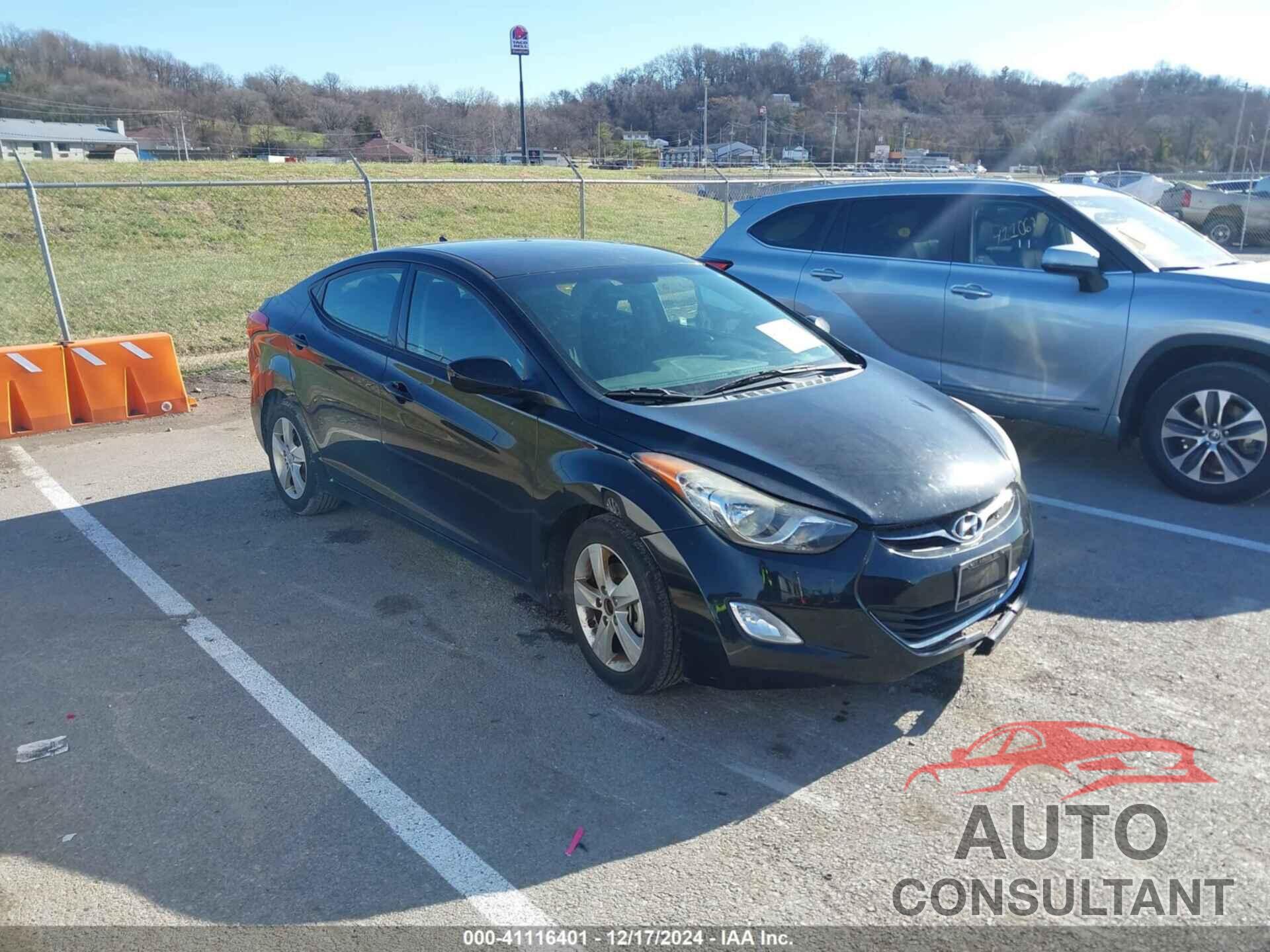 HYUNDAI ELANTRA 2013 - 5NPDH4AE1DH295663