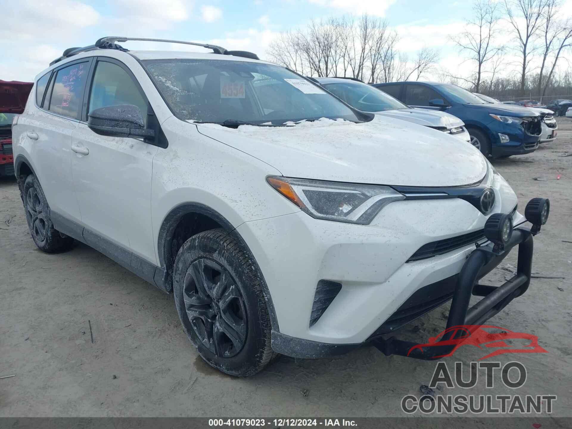 TOYOTA RAV4 2018 - JTMBFREVXJJ726735