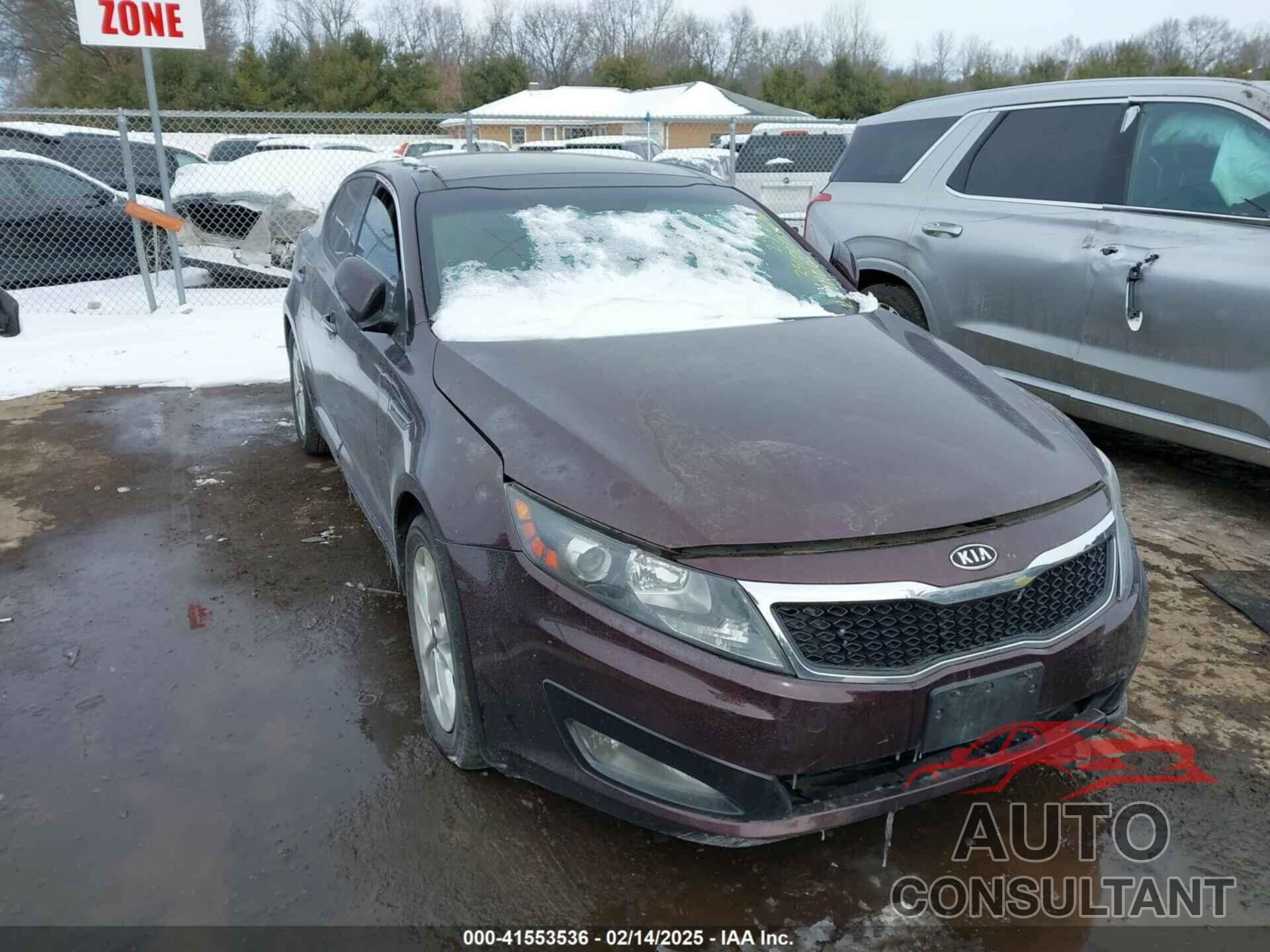 KIA OPTIMA 2011 - KNAGN4A75B5158176