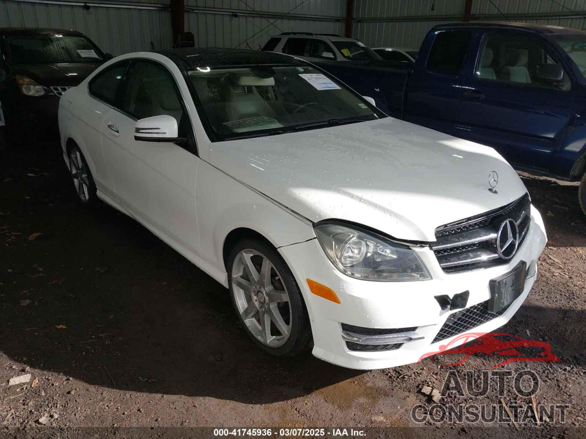 MERCEDES-BENZ C 250 2014 - WDDGJ4HB2EG189862