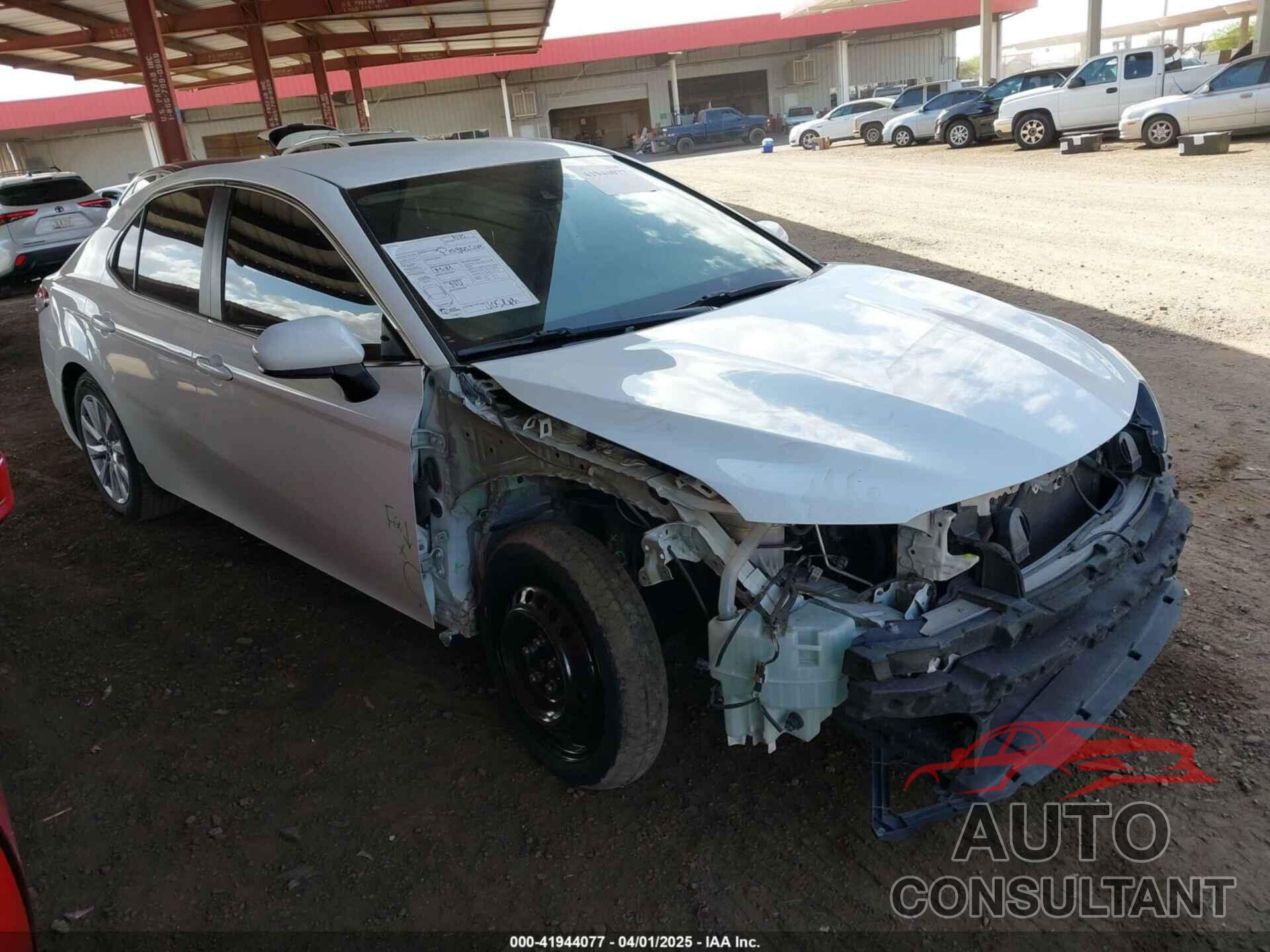 TOYOTA CAMRY 2019 - 4T1B11HK0KU798847