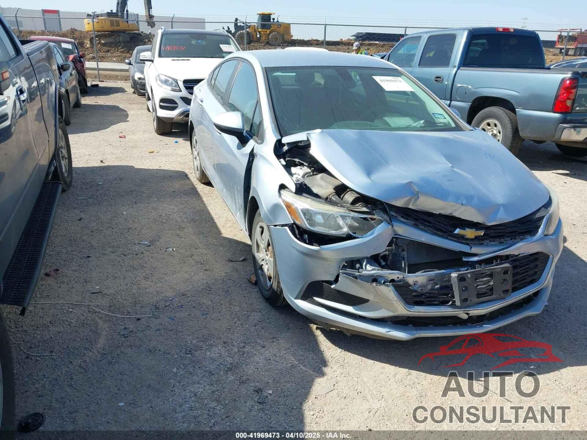 CHEVROLET CRUZE 2017 - 1G1BC5SM3H7145915