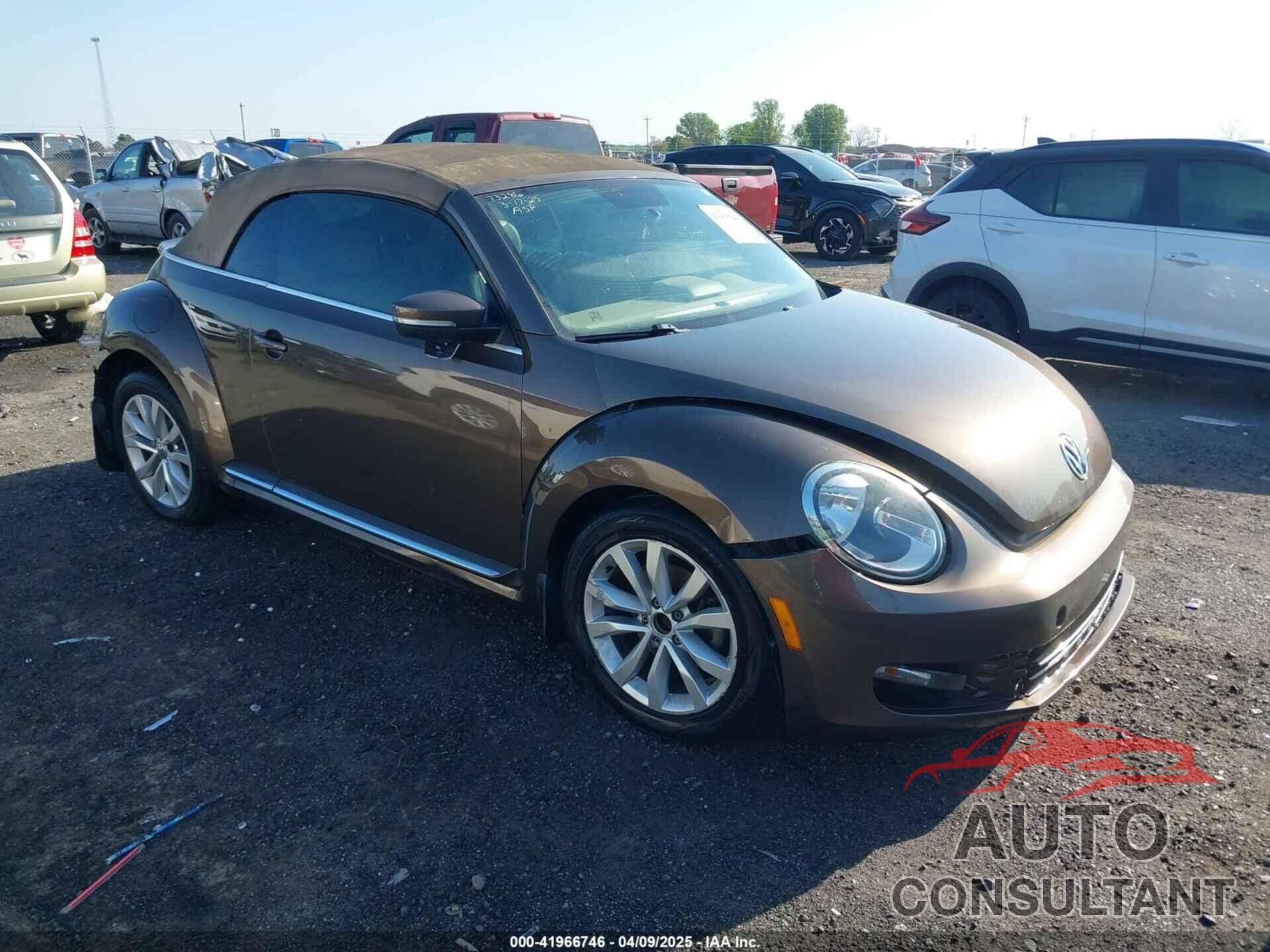 VOLKSWAGEN BEETLE 2015 - 3VW5A7AT8FM818972