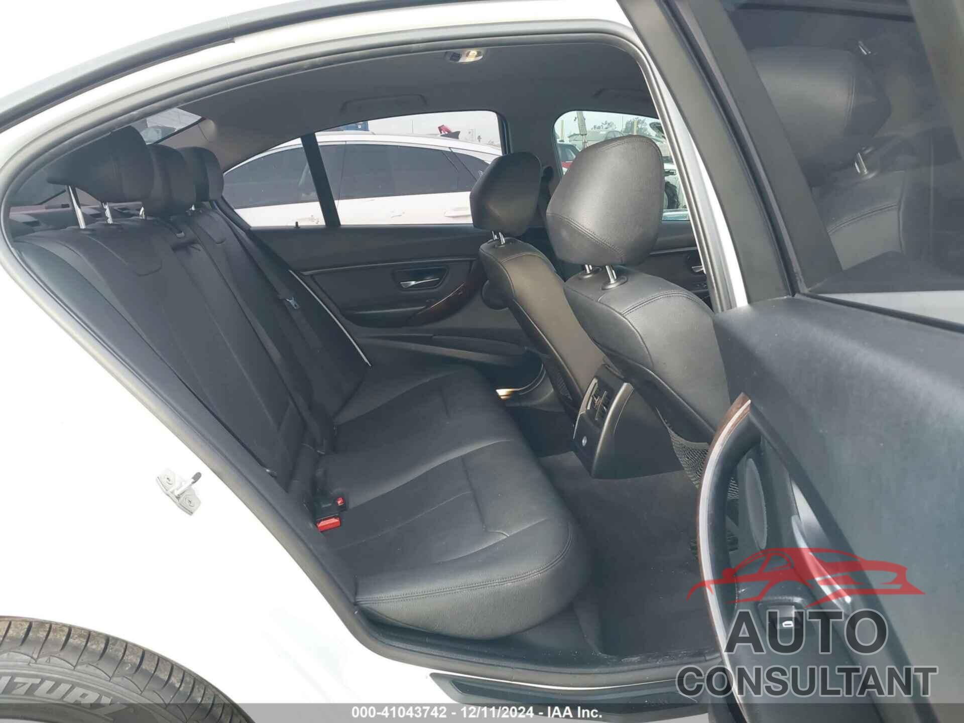 BMW 328I 2015 - WBA3C1C51FK122314