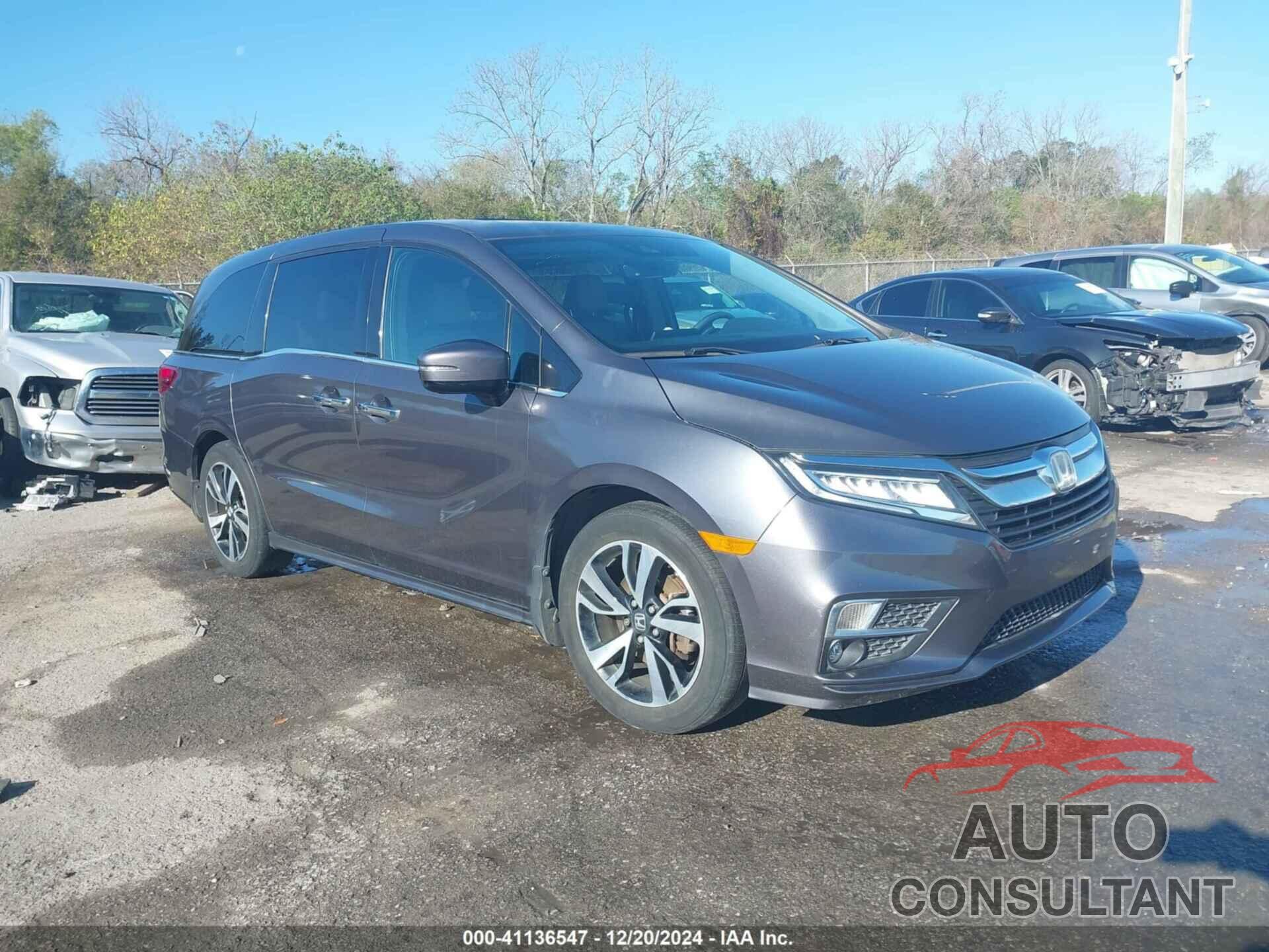 HONDA ODYSSEY 2018 - 5FNRL6H94JB068521