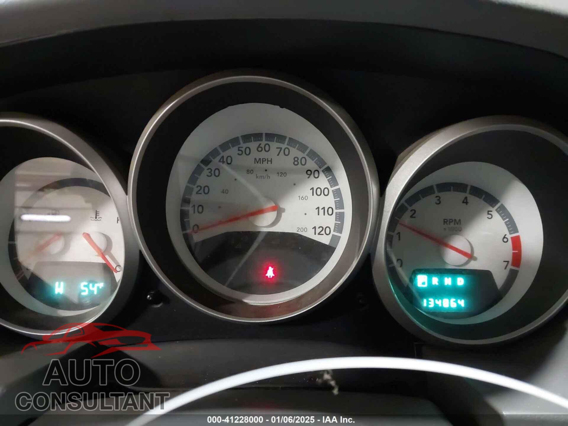 DODGE GRAND CARAVAN 2010 - 2D4RN4DE8AR261005
