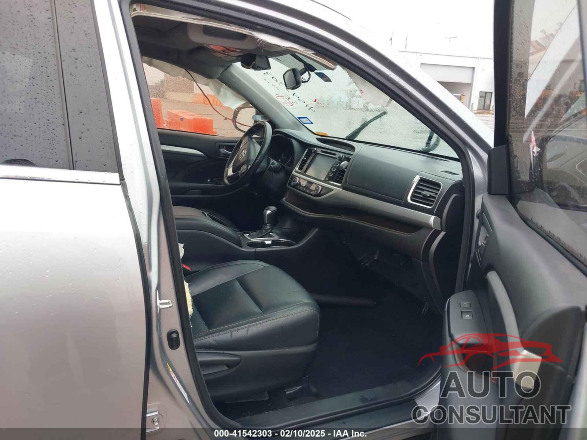 TOYOTA HIGHLANDER 2015 - 5TDKKRFH9FS076259