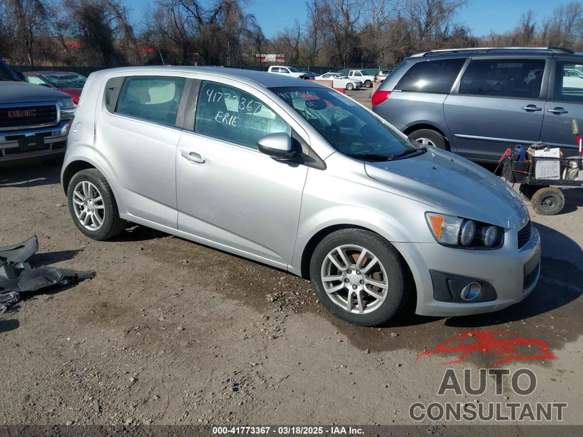 CHEVROLET SONIC 2013 - 1G1JC6SG4D4178946