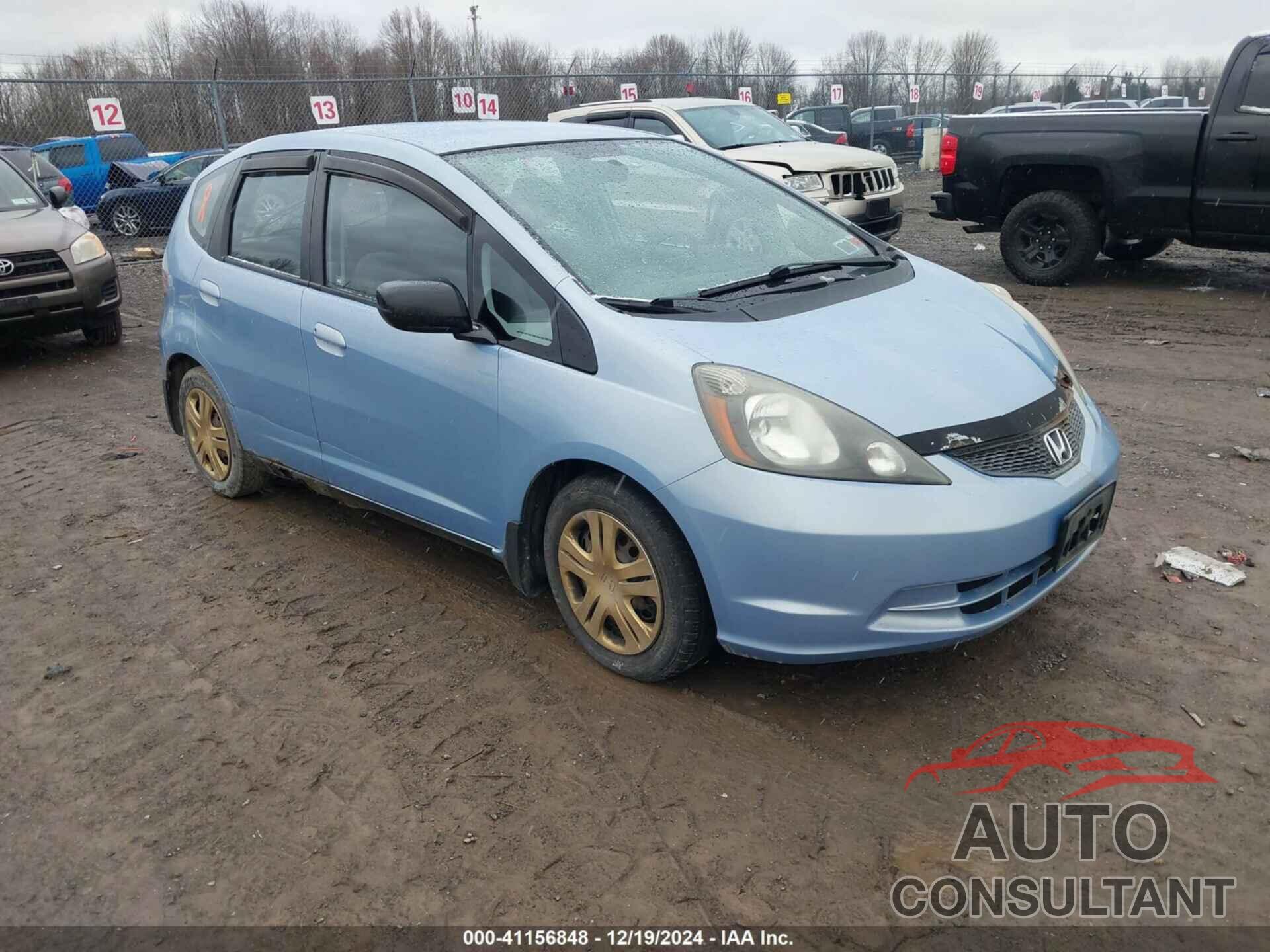 HONDA FIT 2010 - JHMGE8H28AC037557