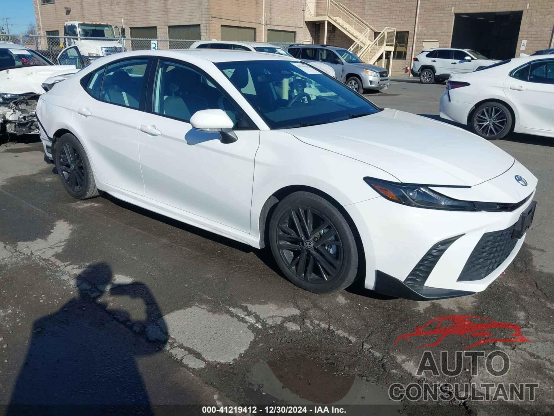 TOYOTA CAMRY 2025 - 4T1DAACK2SU546372