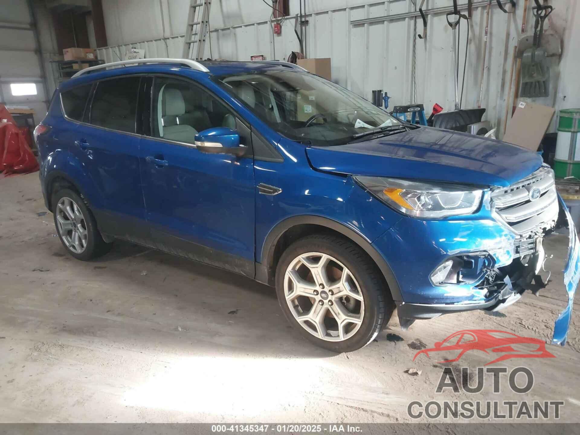FORD ESCAPE 2017 - 1FMCU9JD3HUB51485