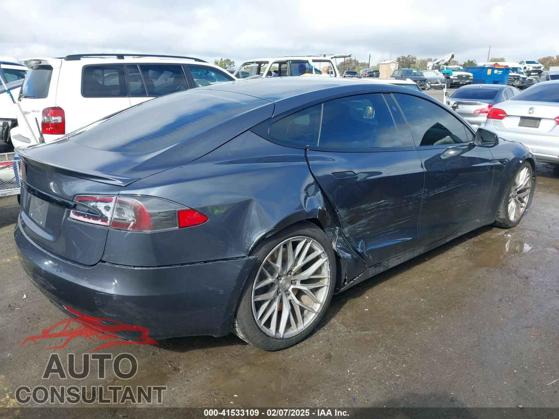 TESLA MODEL S 2017 - 5YJSA1E28HF202944