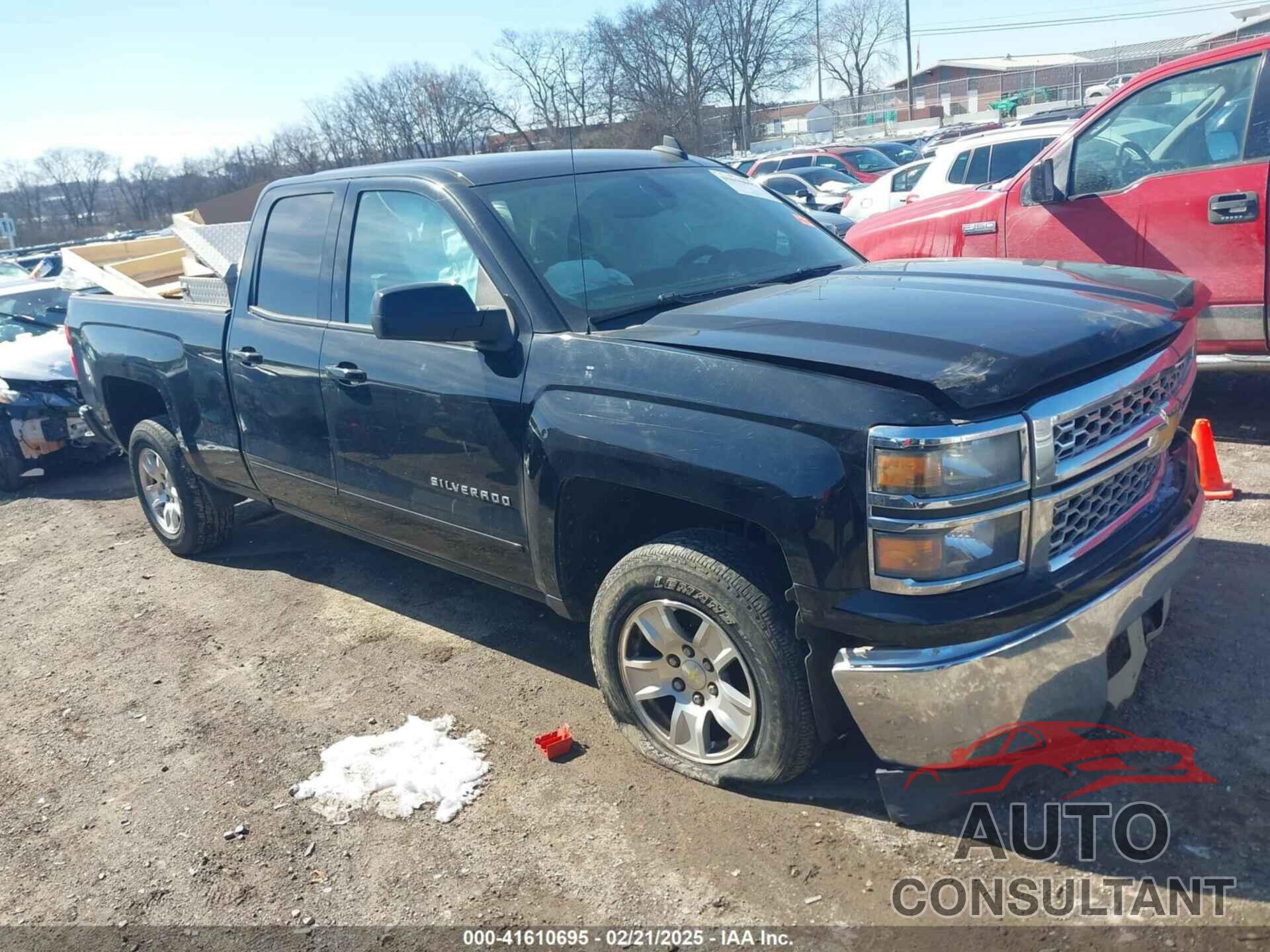CHEVROLET SILVERADO 1500 2015 - 1GCRCREH3FZ206158