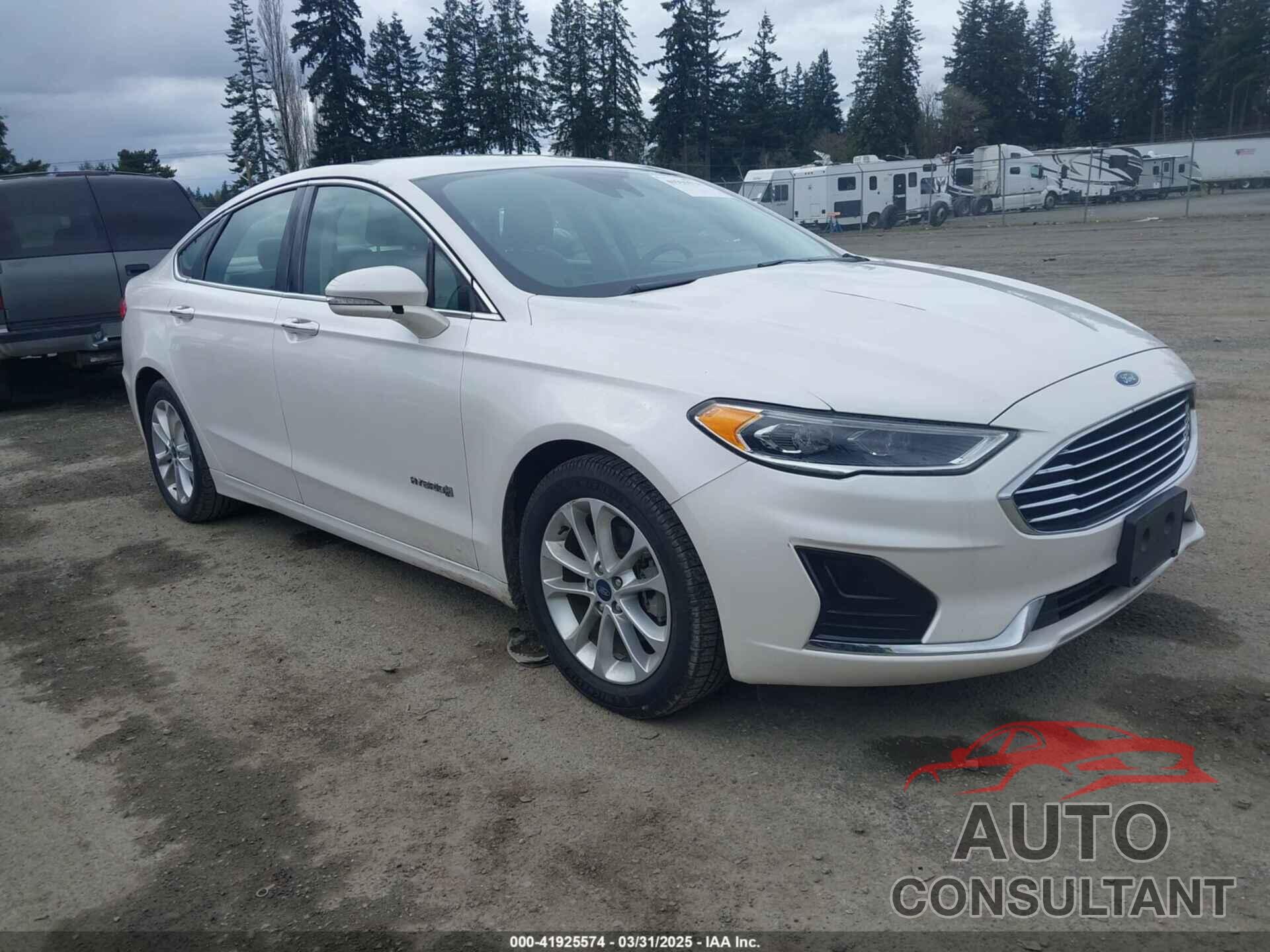 FORD FUSION HYBRID 2019 - 3FA6P0MU5KR220133