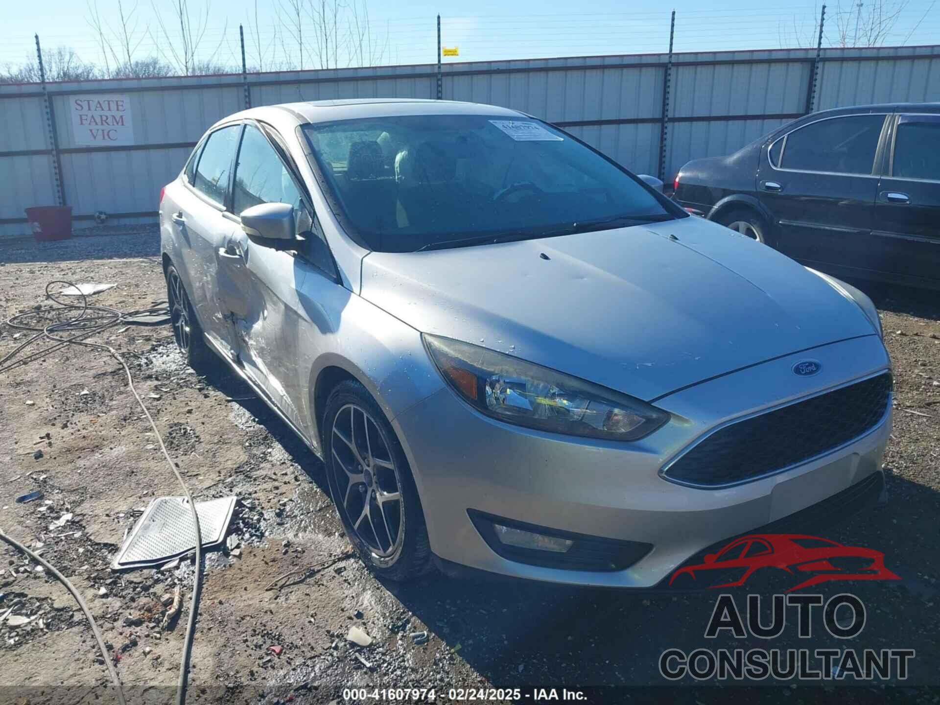 FORD FOCUS 2017 - 1FADP3H24HL327179