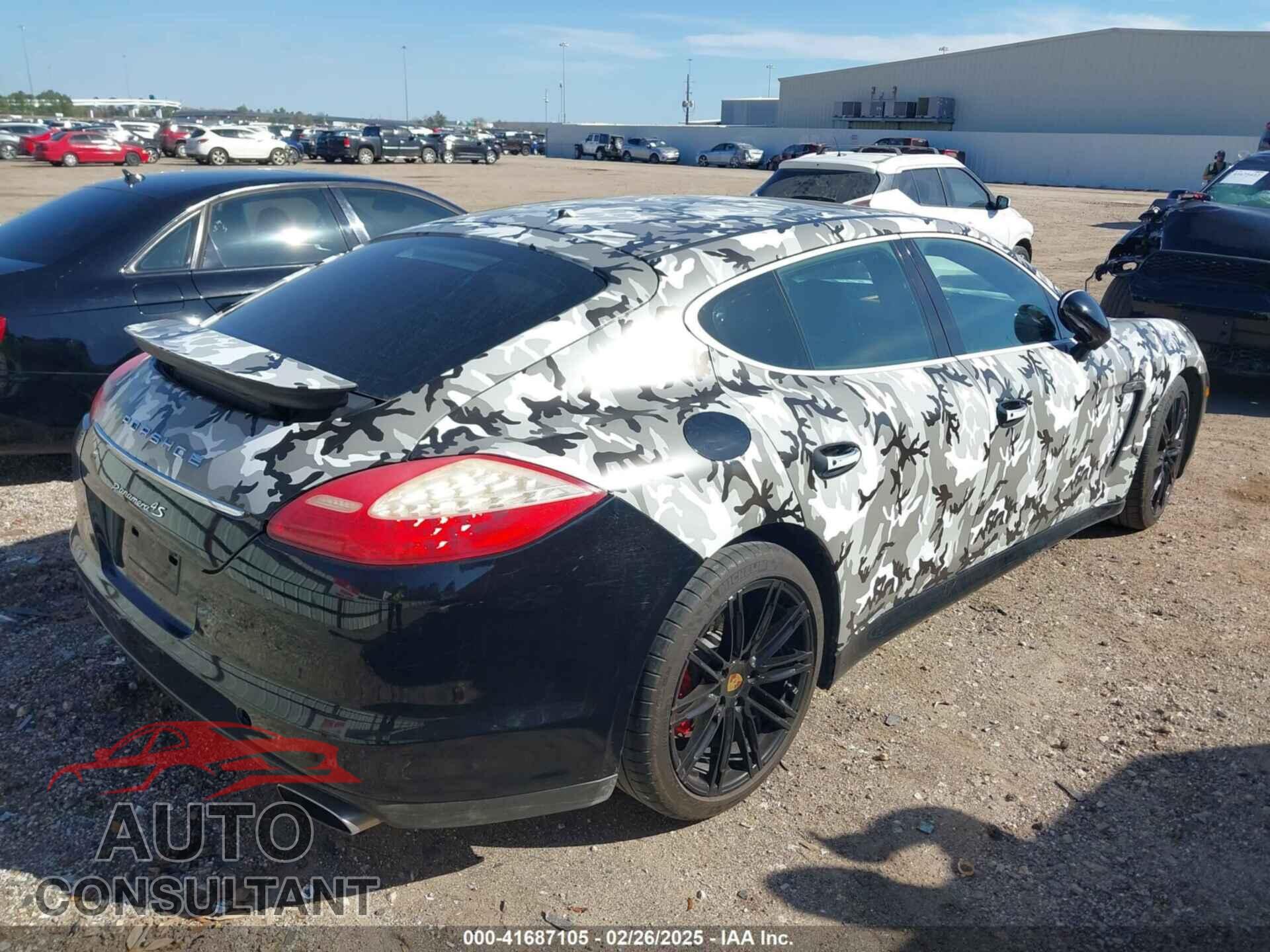 PORSCHE PANAMERA 2011 - WP0AA2A72BL010877