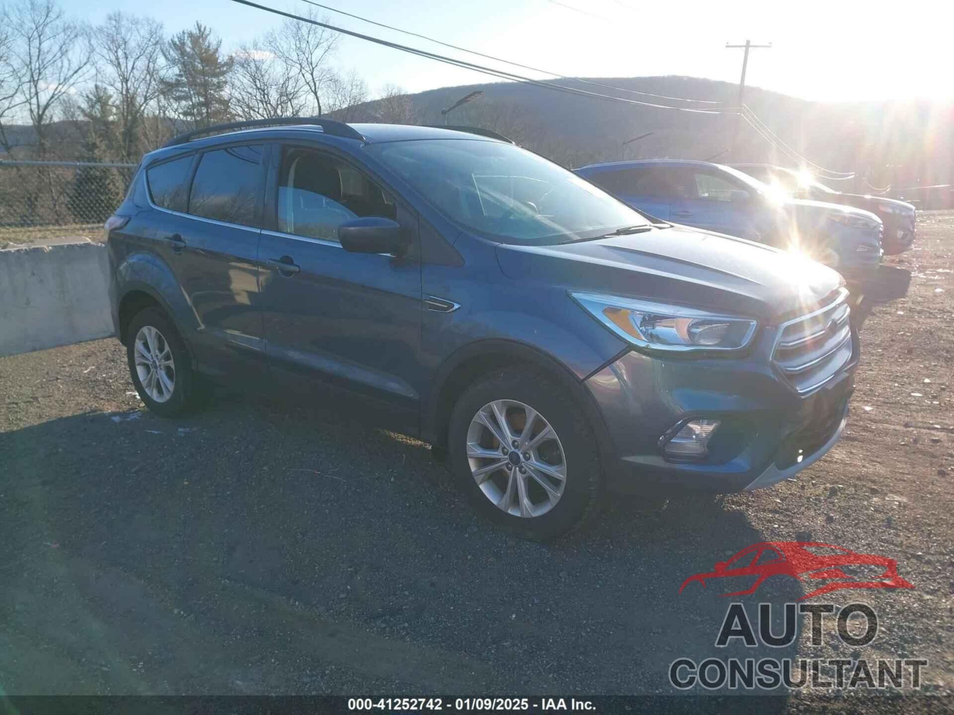 FORD ESCAPE 2018 - 1FMCU9GD4JUB66008