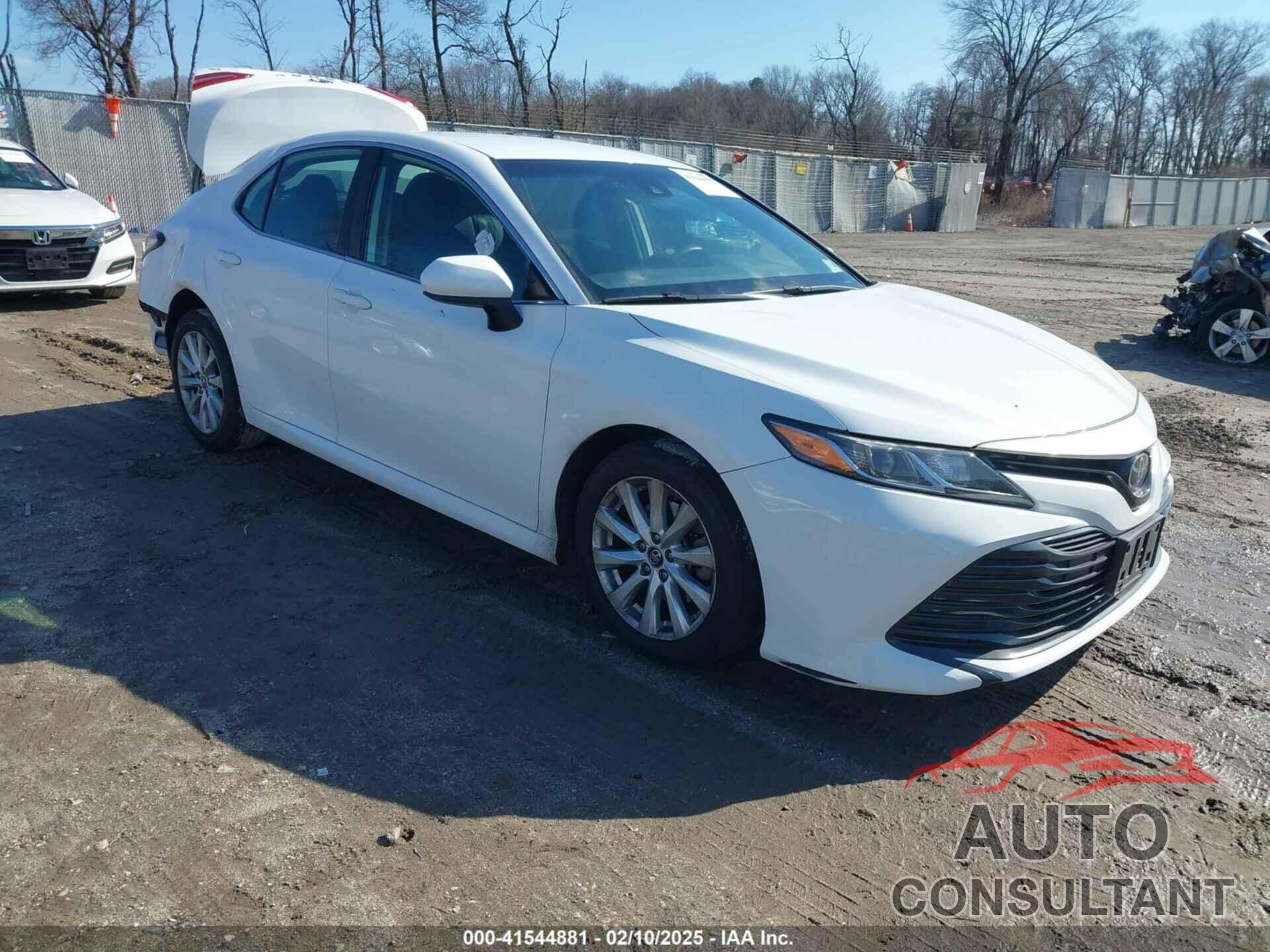 TOYOTA CAMRY 2019 - 4T1B11HK5KU253940