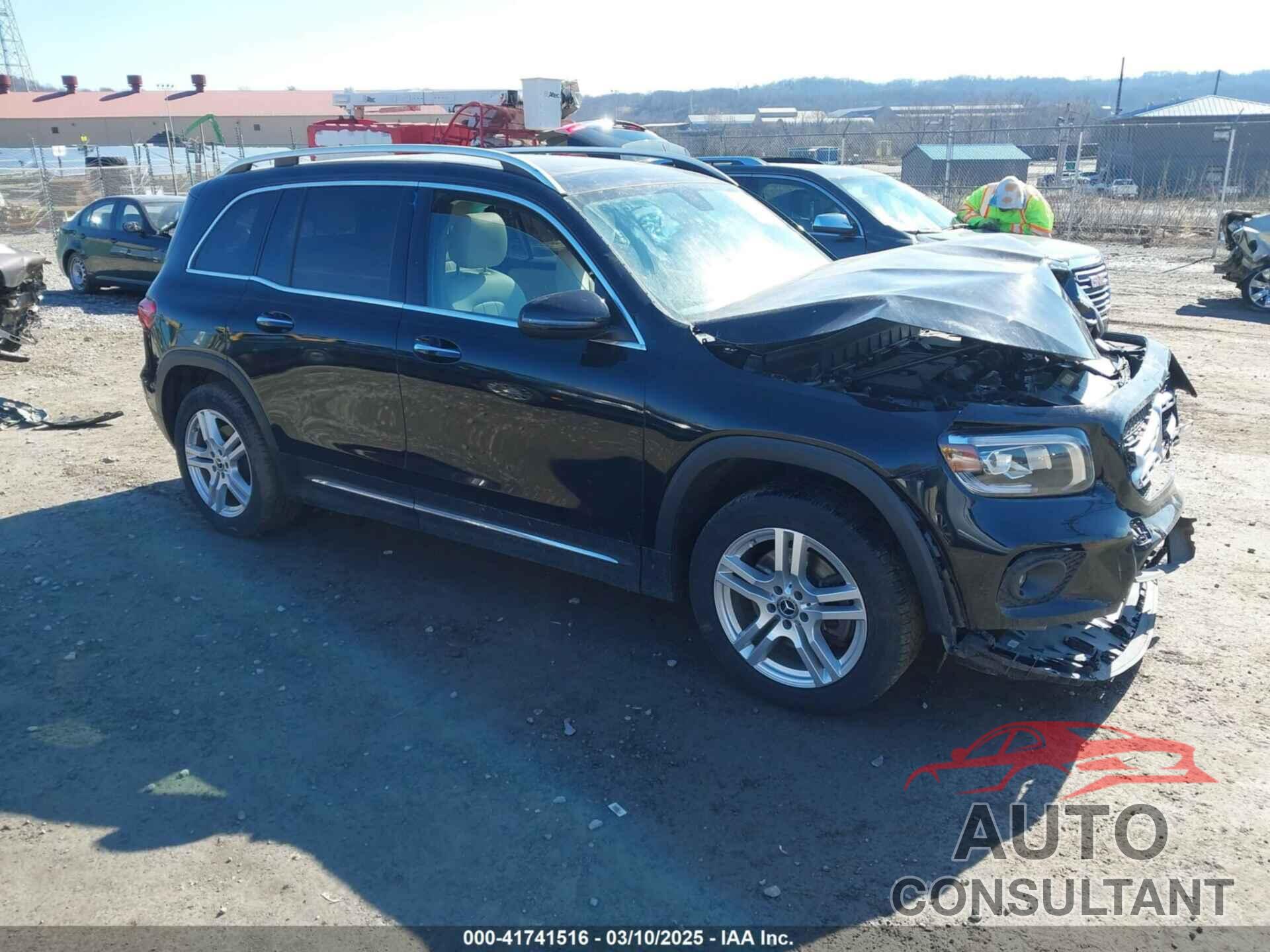 MERCEDES-BENZ GLB 250 2020 - W1N4M4HBXLW041183