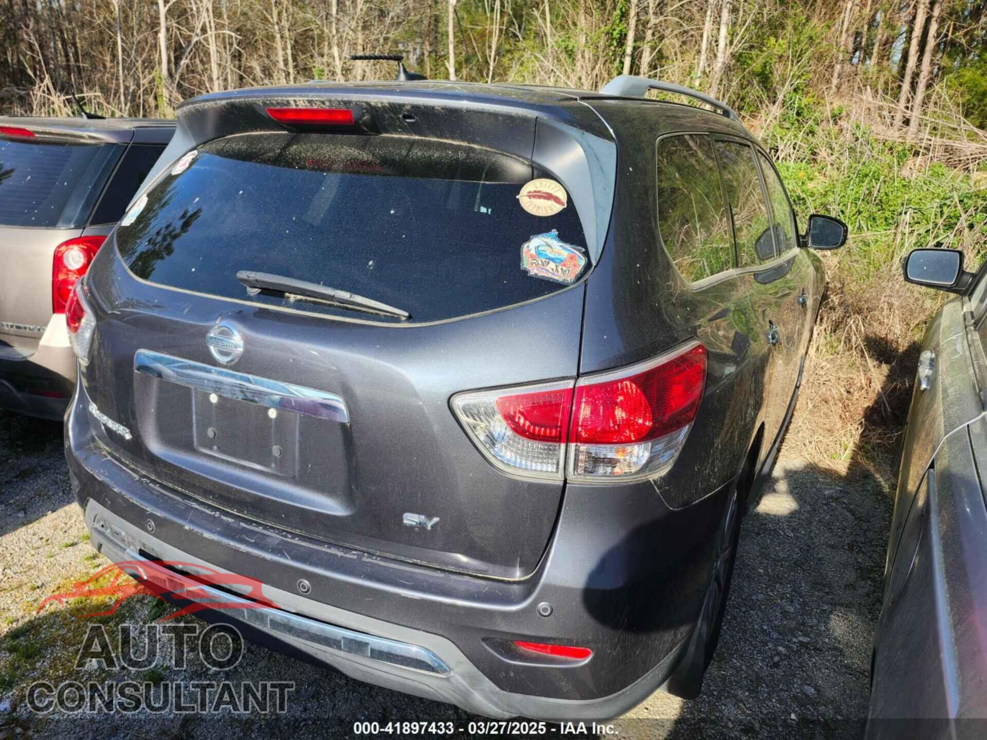 NISSAN PATHFINDER 2014 - 5N1AR2MN5EC655123