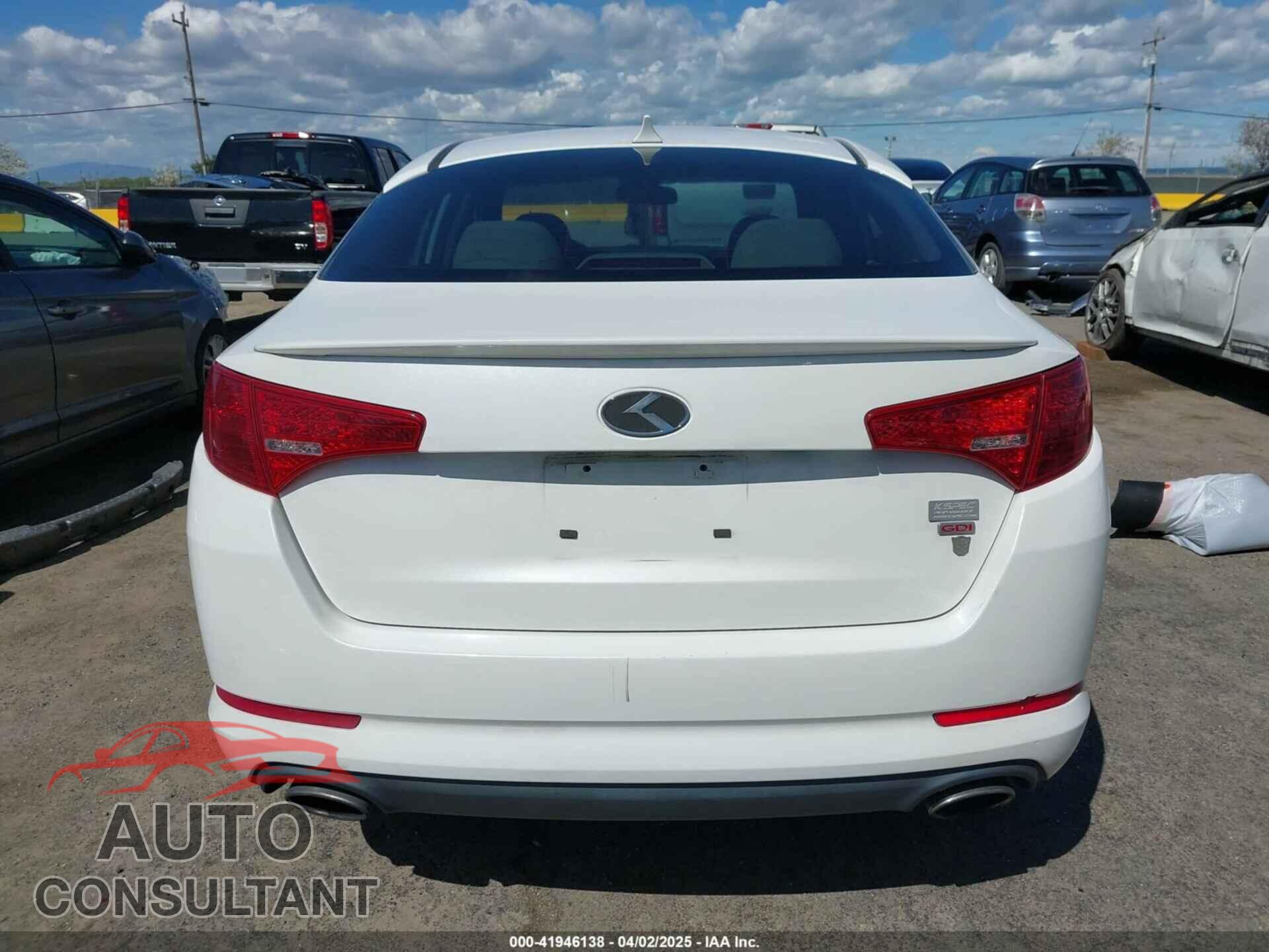 KIA OPTIMA 2011 - KNAGM4A71B5072995