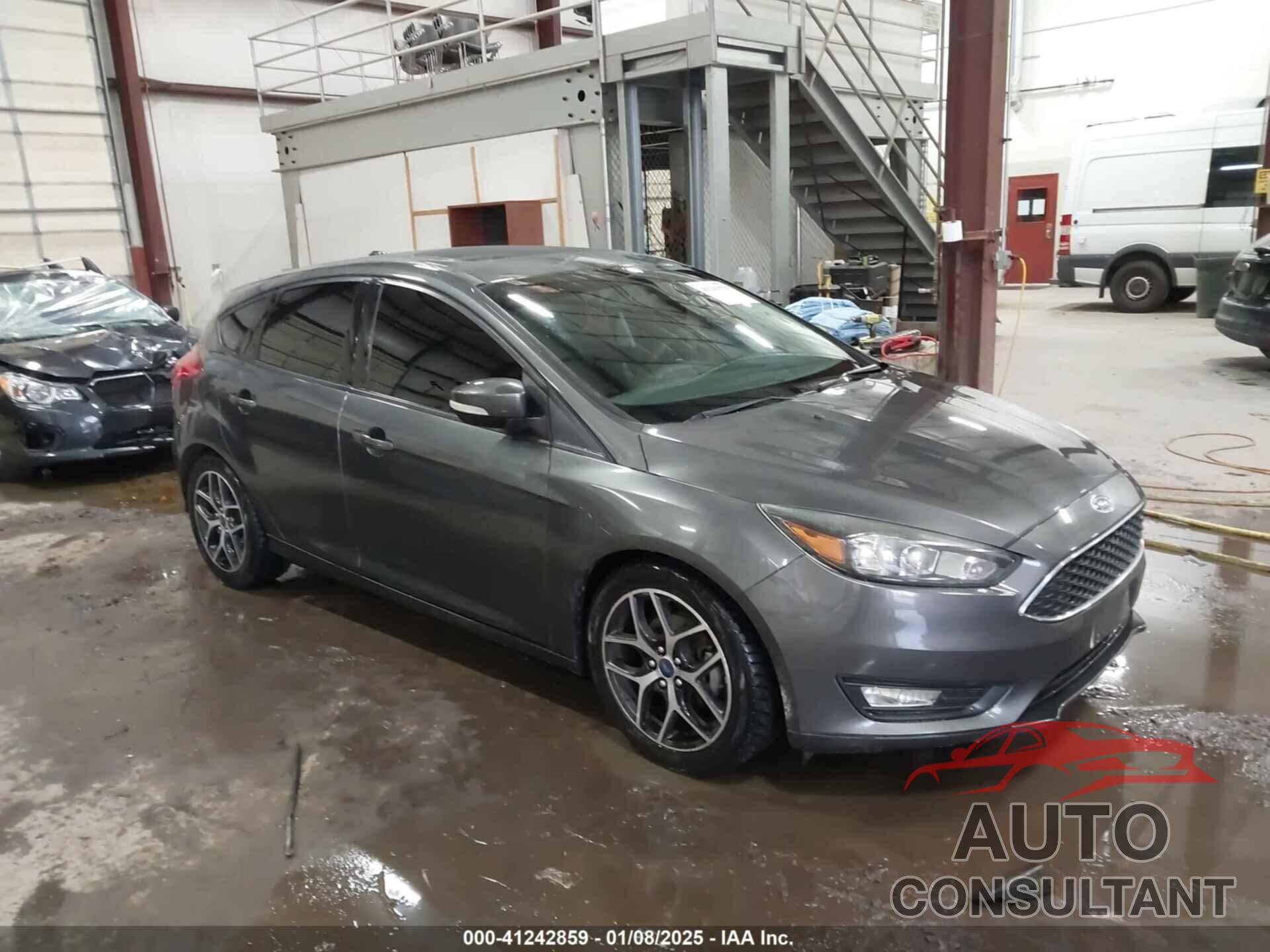 FORD FOCUS 2017 - 1FADP3M24HL258581