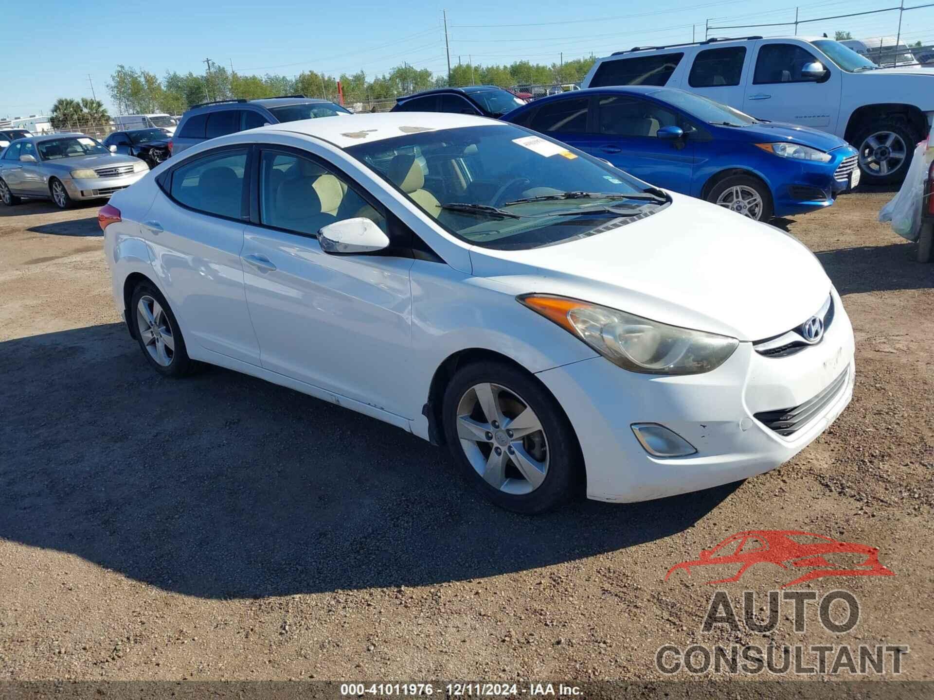 HYUNDAI ELANTRA 2013 - 5NPDH4AE0DH222493