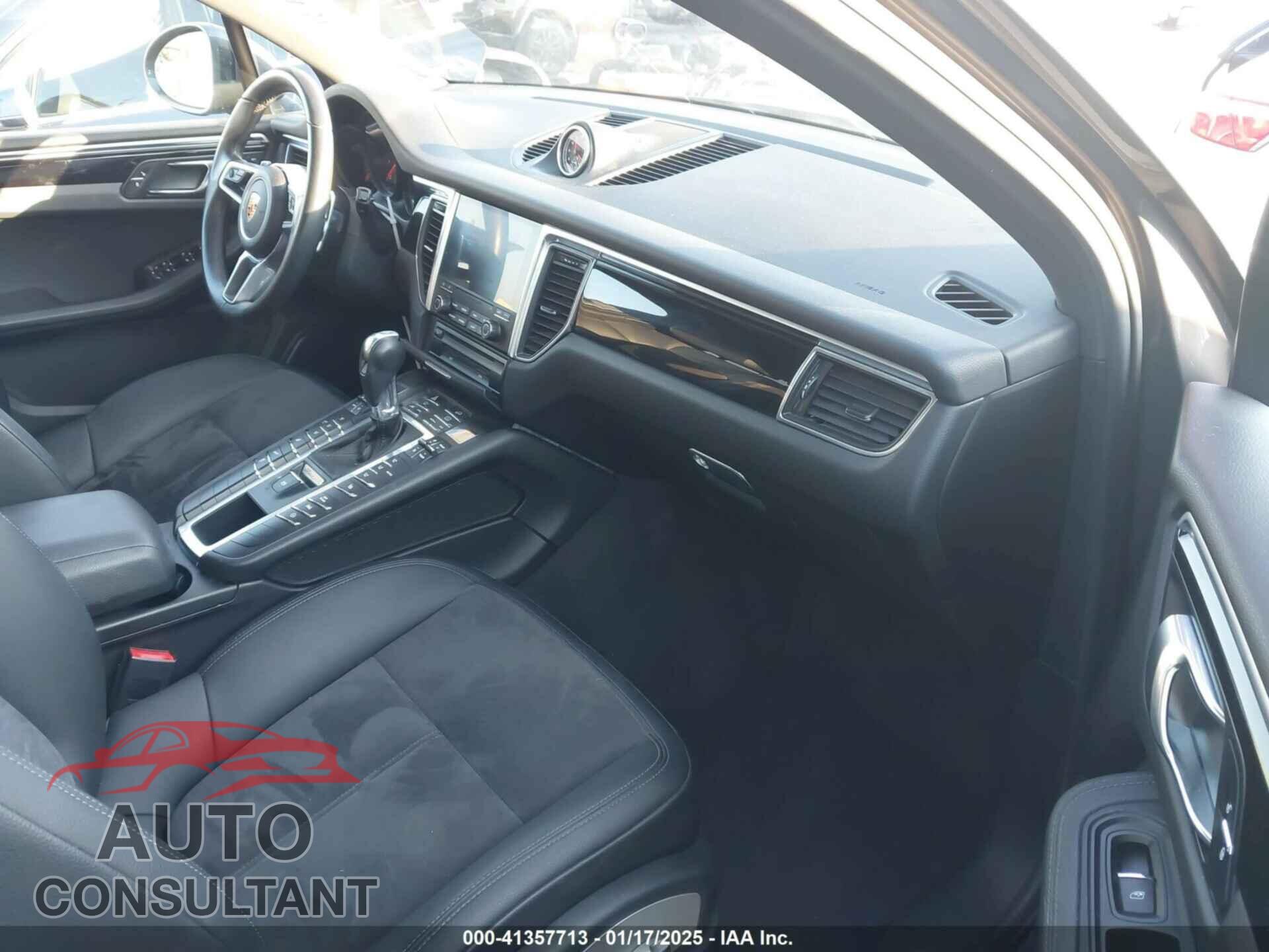 PORSCHE MACAN 2018 - WP1AA2A51JLB14059