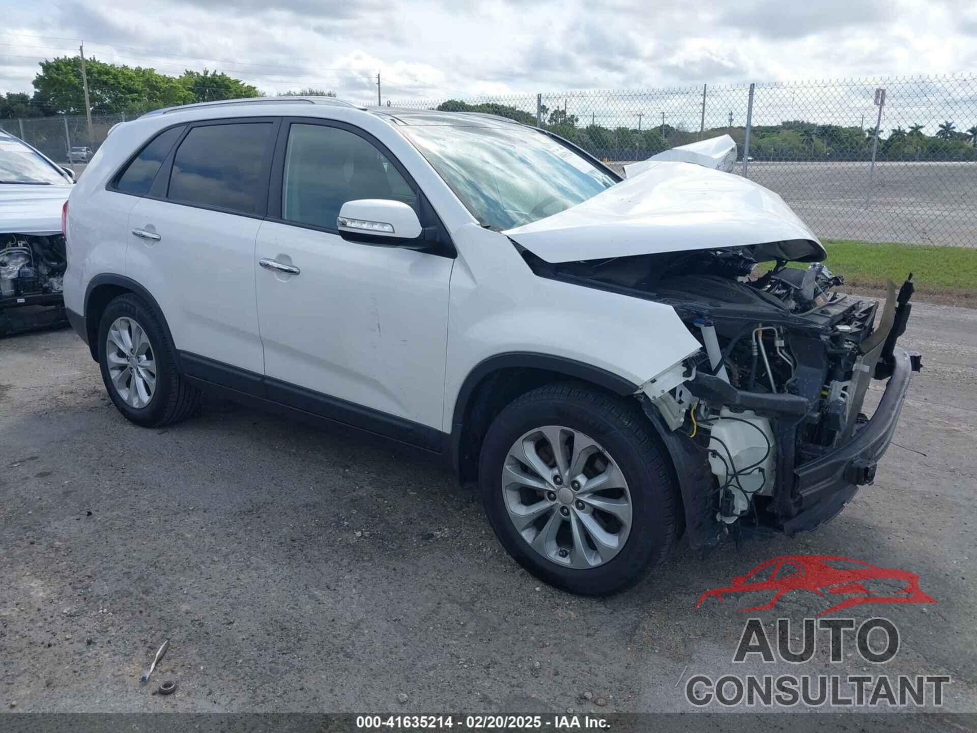 KIA SORENTO 2014 - 5XYKU4A7XEG480338