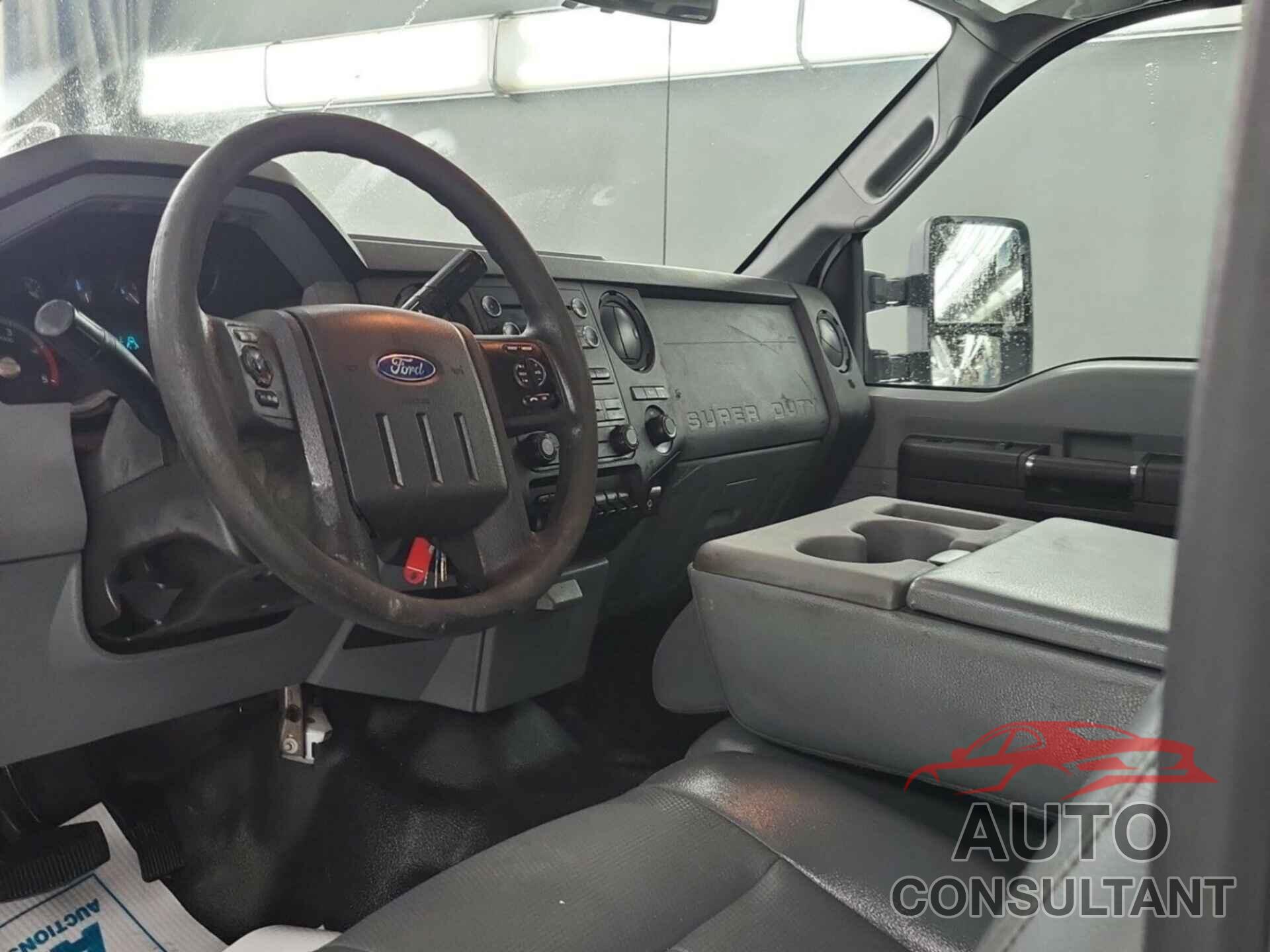 FORD F-250 2011 - 1FT7X2AT3BEC68318