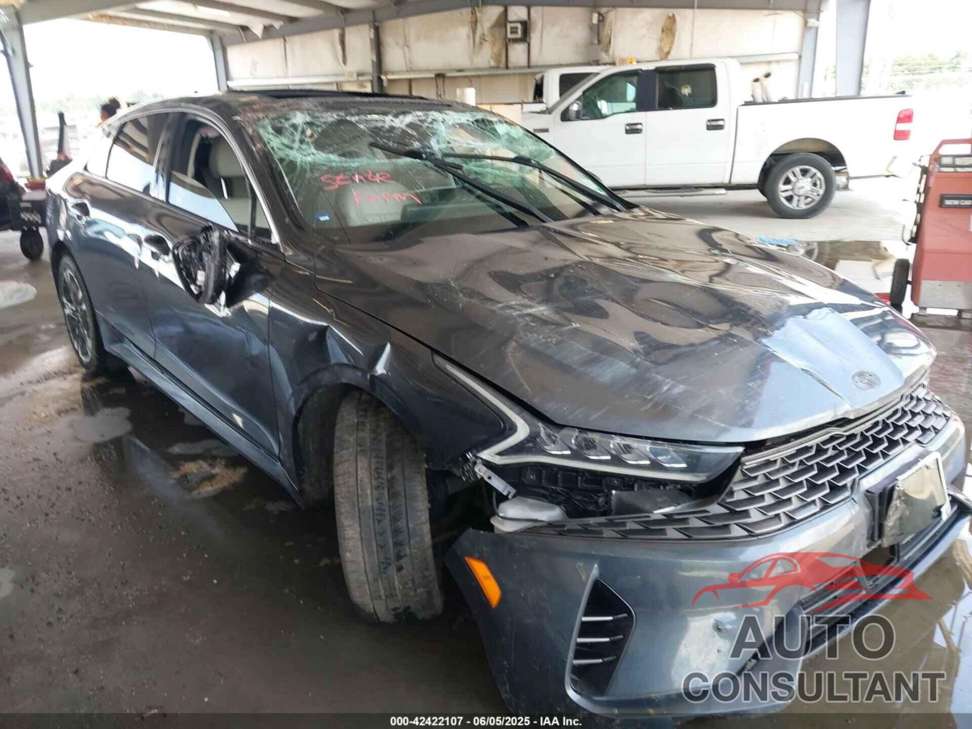 KIA K5 2021 - 5XXG34J24MG039515