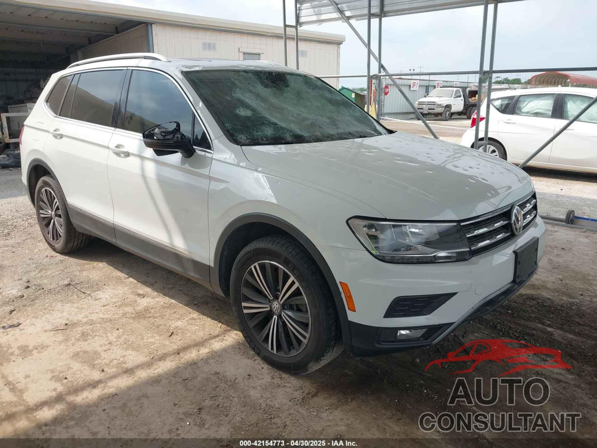 VOLKSWAGEN TIGUAN 2018 - 3VV2B7AX8JM120443