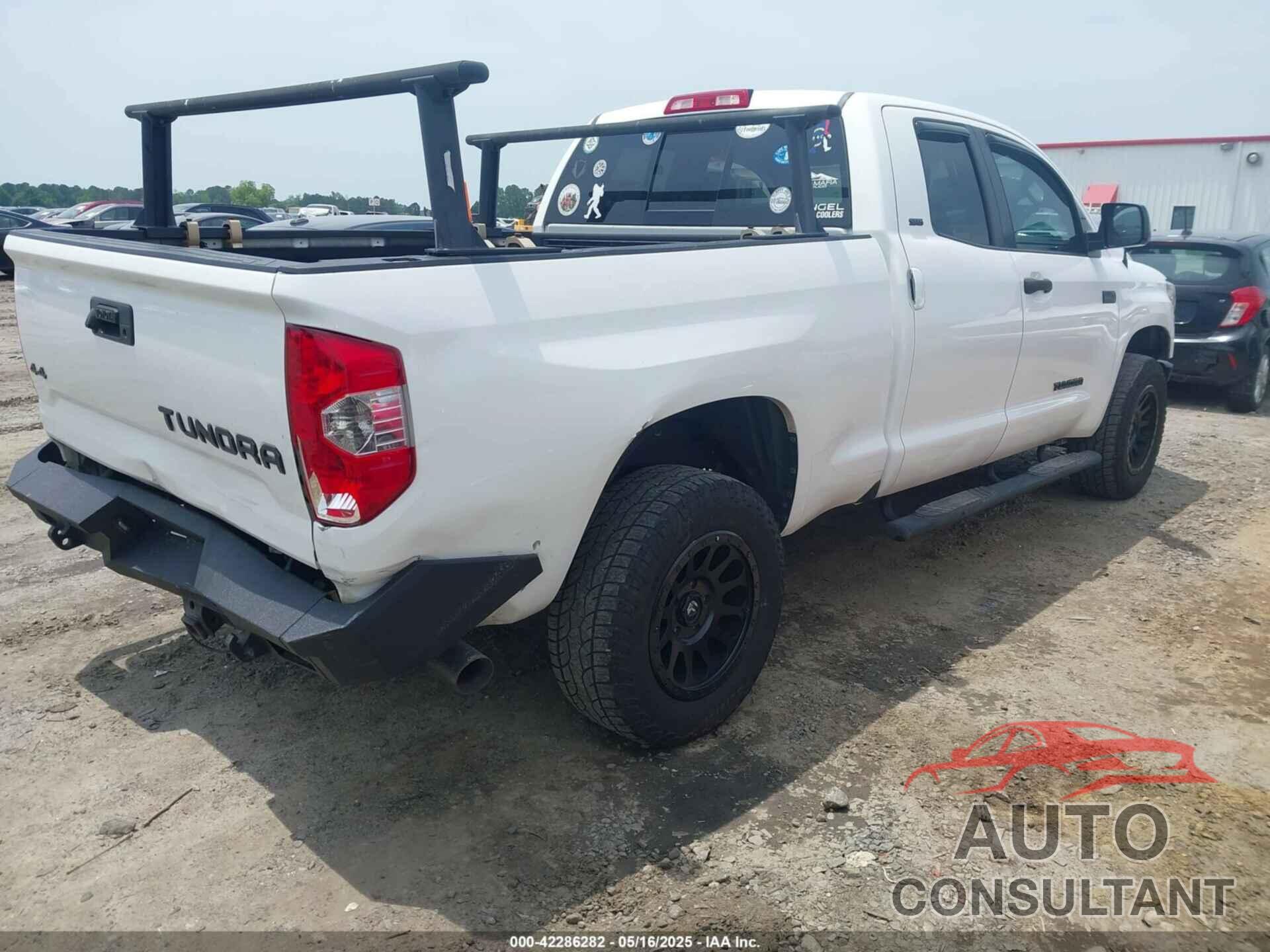 TOYOTA TUNDRA 2017 - 5TFUW5F16HX626071