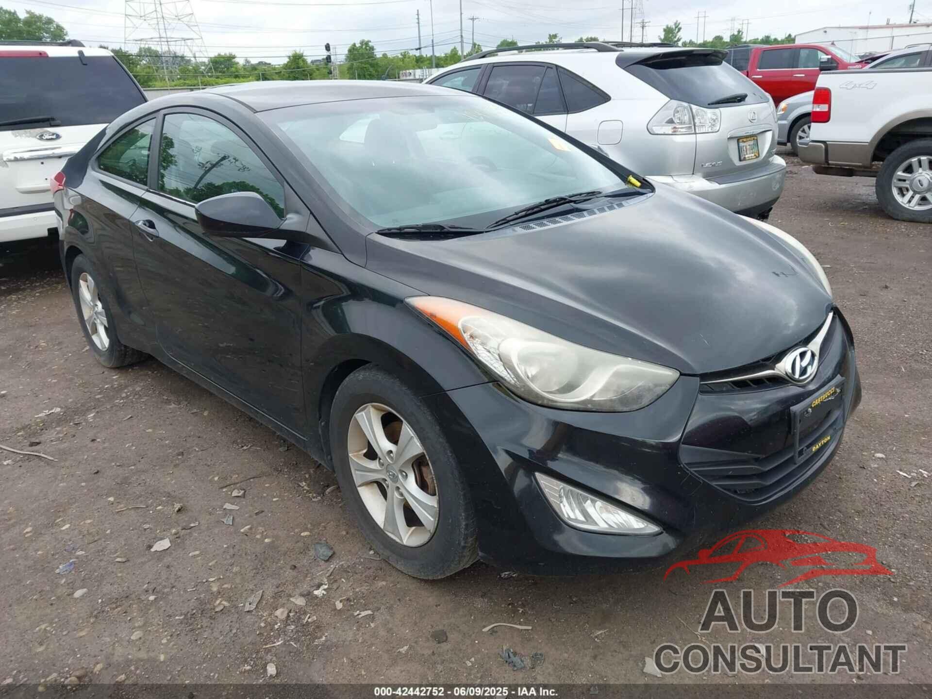 HYUNDAI ELANTRA 2013 - KMHDH6AE5DU005650