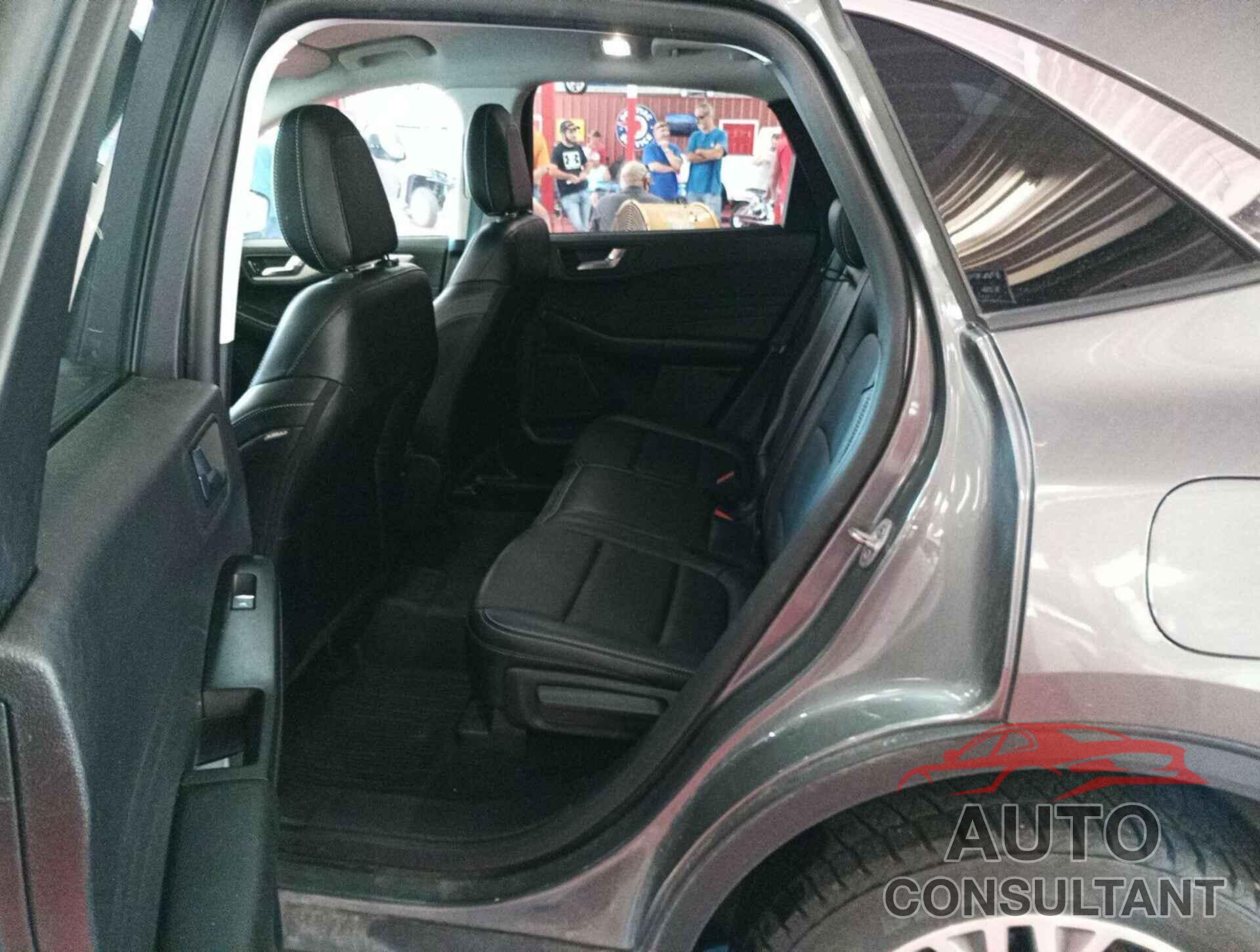 FORD ESCAPE 2022 - 1FMCU9H93NUA73576