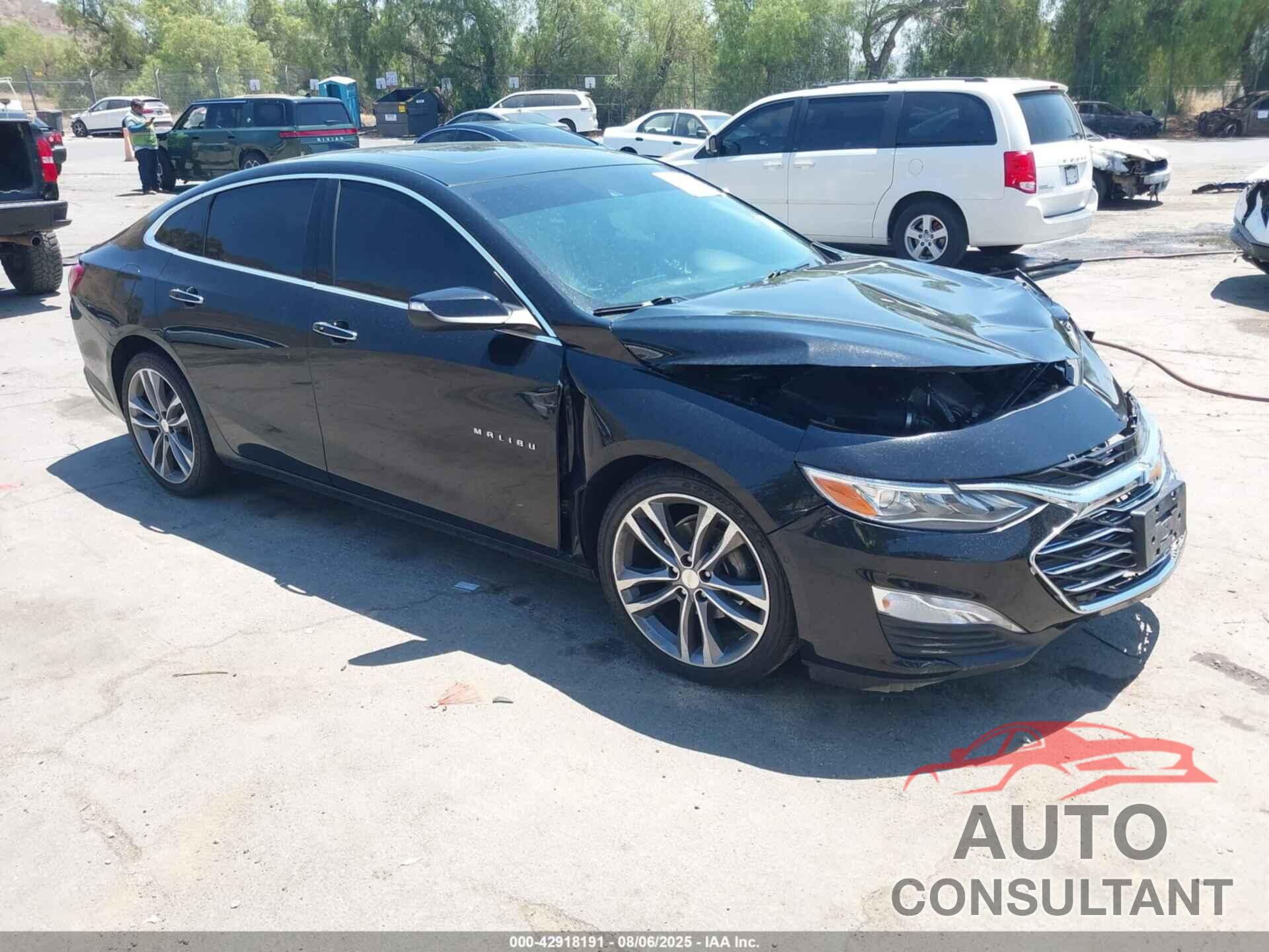 CHEVROLET MALIBU 2020 - 1G1ZE5SXXLF073564