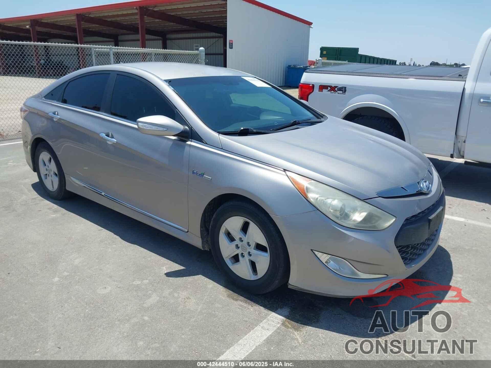HYUNDAI SONATA HYBRID 2012 - KMHEC4A4XCA025469