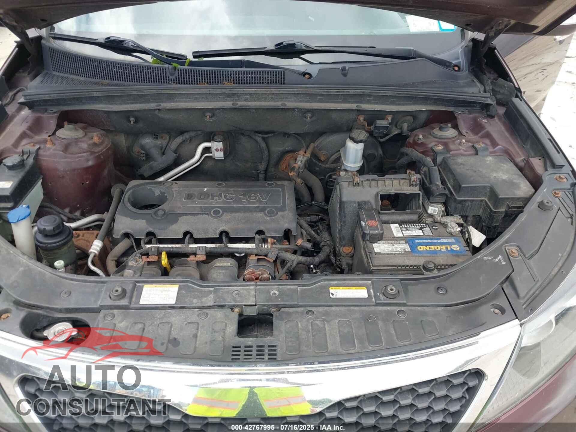 KIA SORENTO 2011 - 5XYKT3A11BG053473