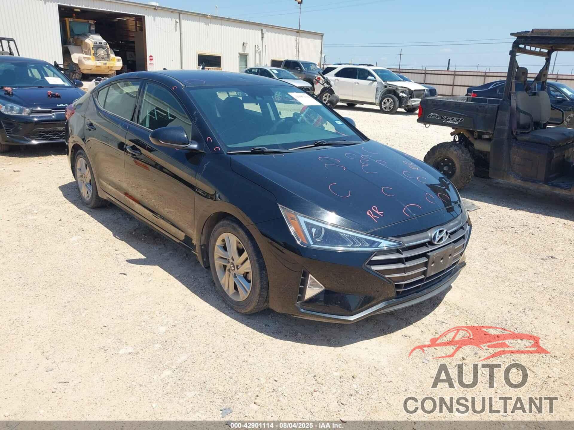 HYUNDAI ELANTRA 2019 - 5NPD84LF1KH473395