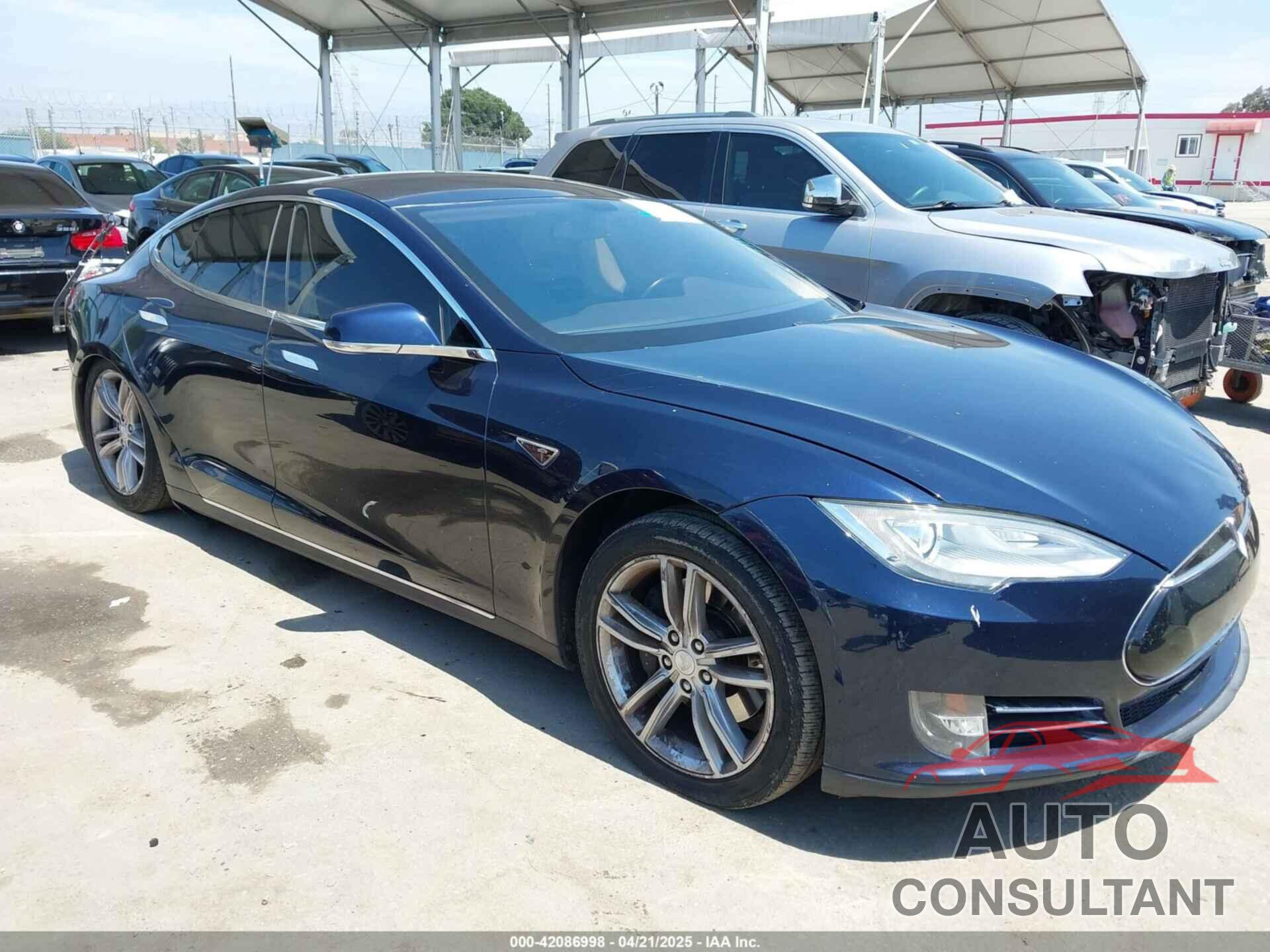 TESLA MODEL S 2013 - 5YJSA1DN1DFP05317