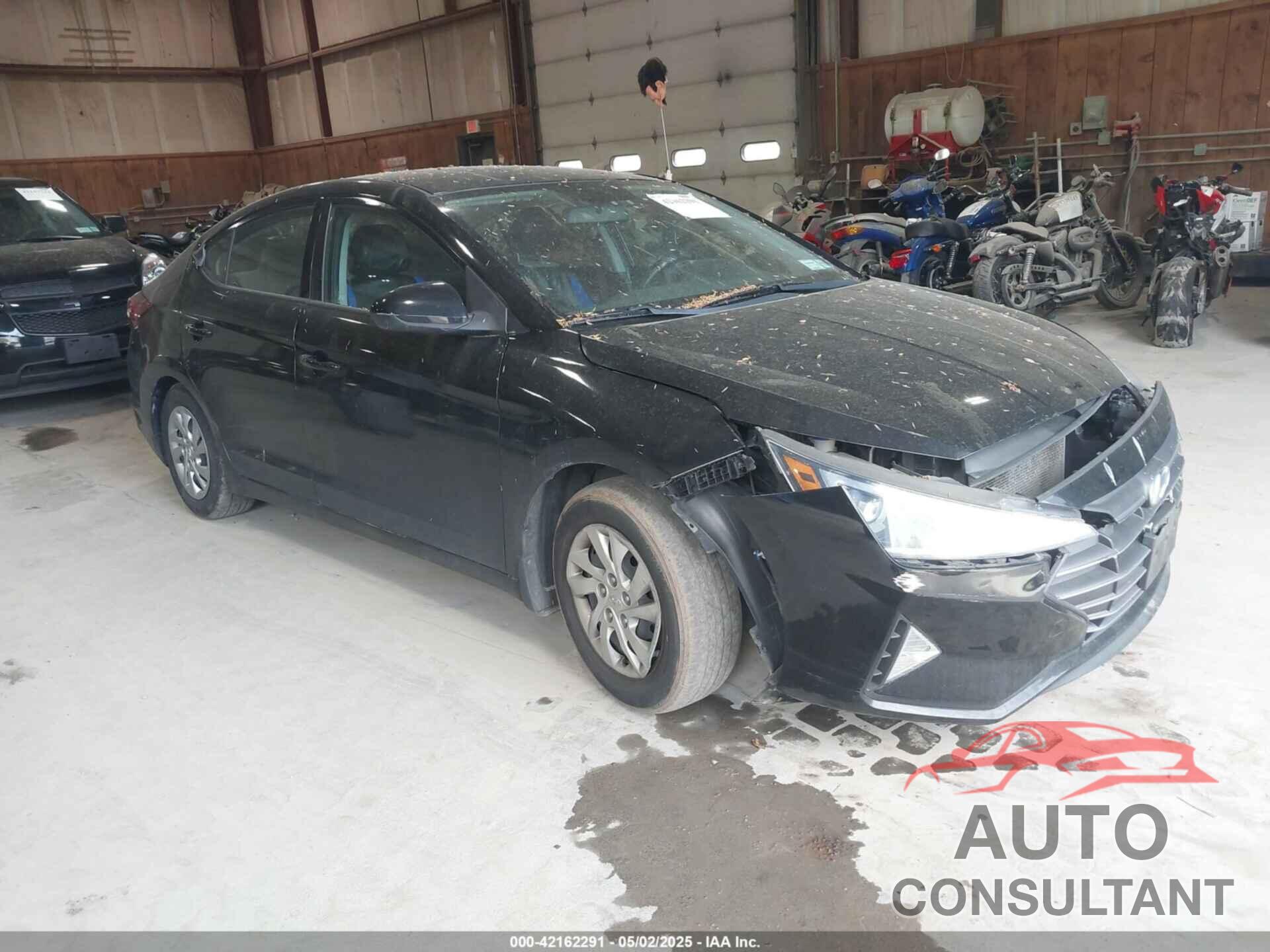 HYUNDAI ELANTRA 2019 - KMHD74LF8KU878755