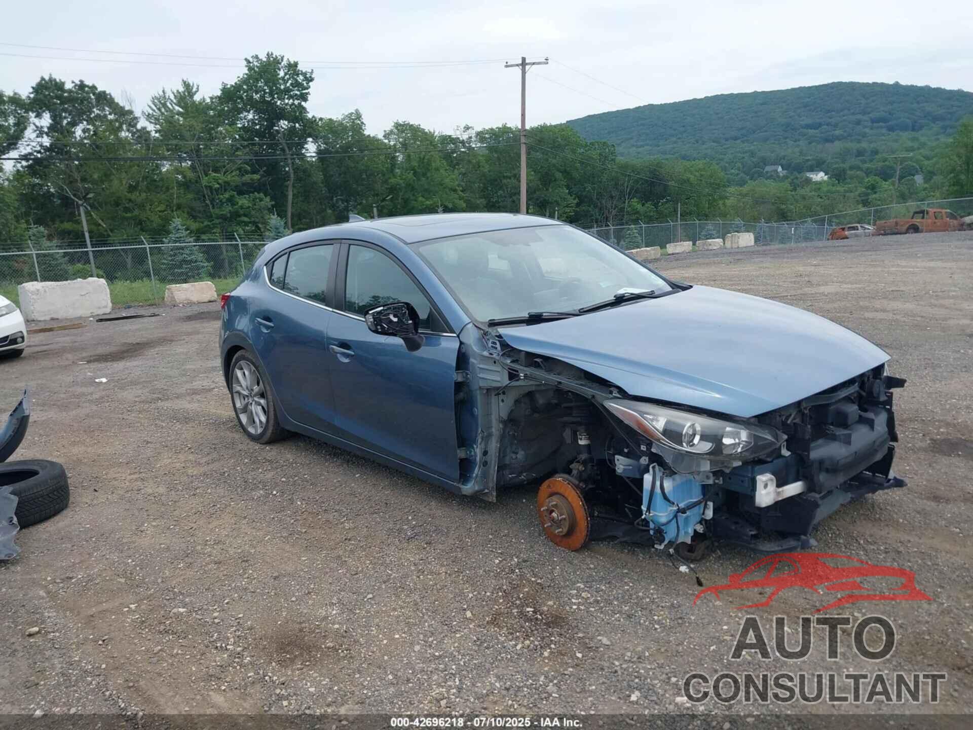 MAZDA MAZDA3 2016 - JM1BM1M31G1301260