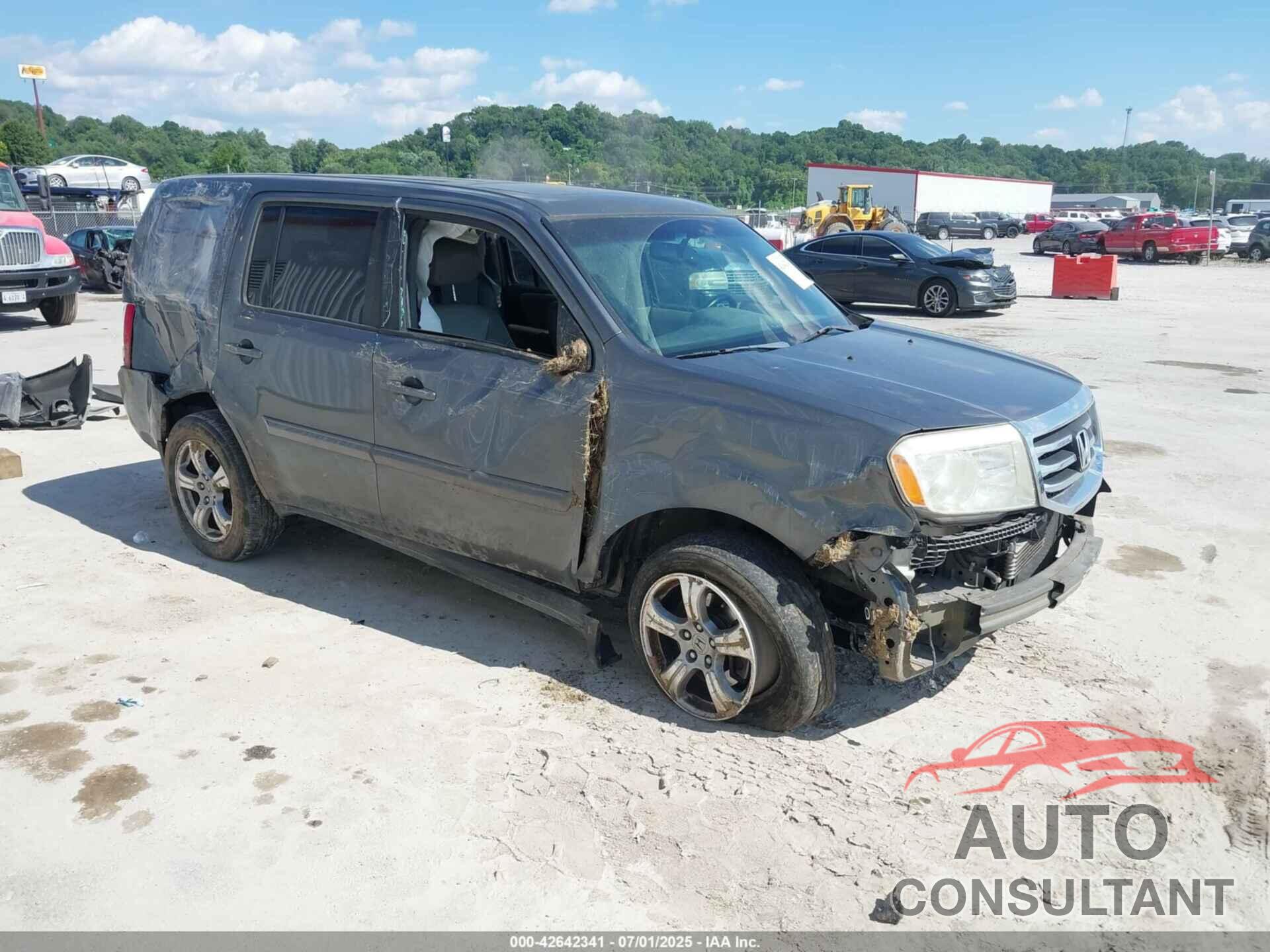 HONDA PILOT 2013 - 5FNYF4H50DB016960
