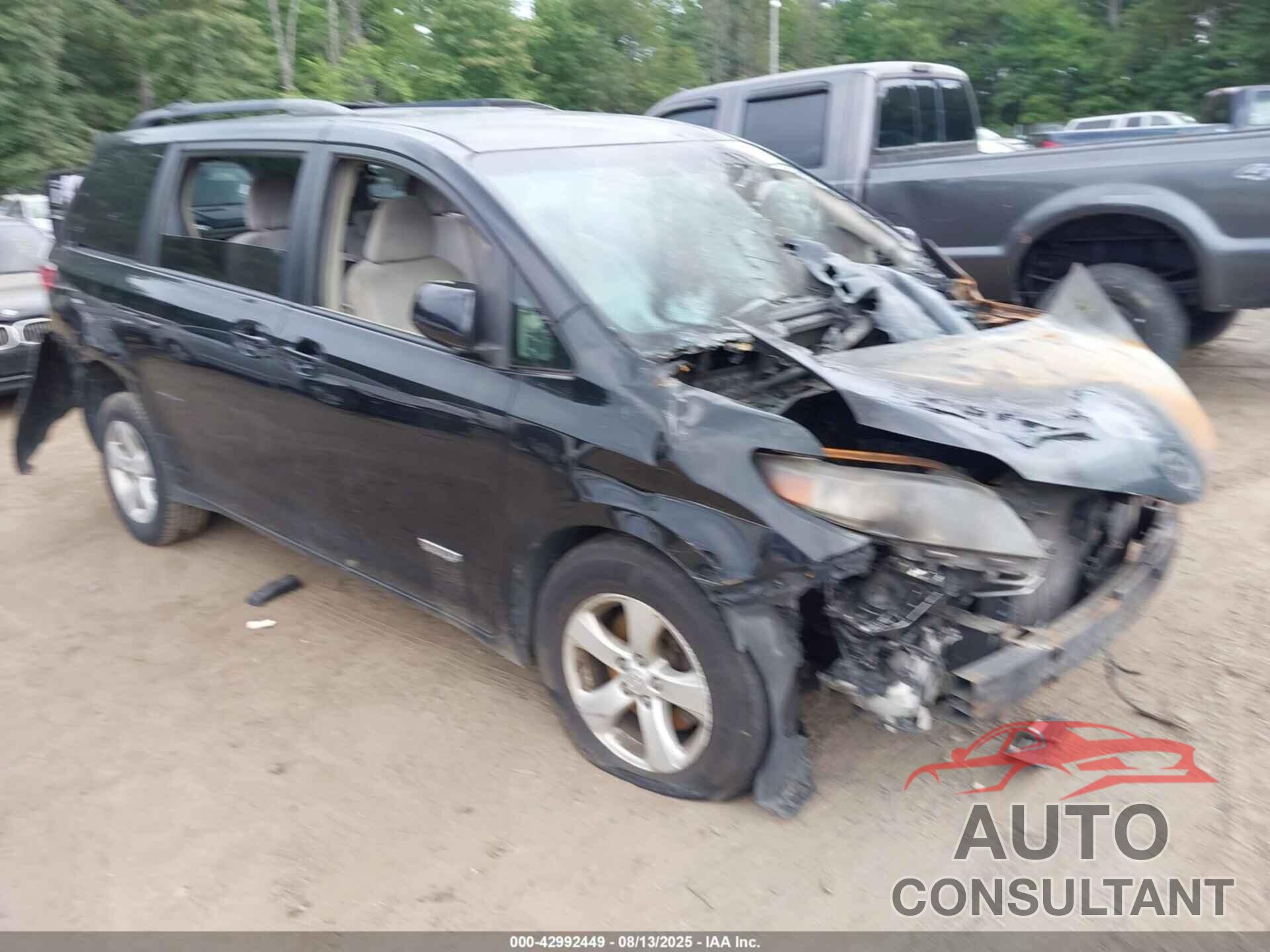 TOYOTA SIENNA 2015 - 5TDKK3DC7FS593662