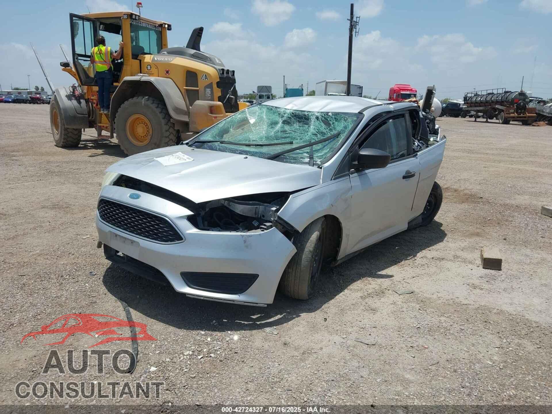 FORD FOCUS 2016 - 1FADP3E27GL245434
